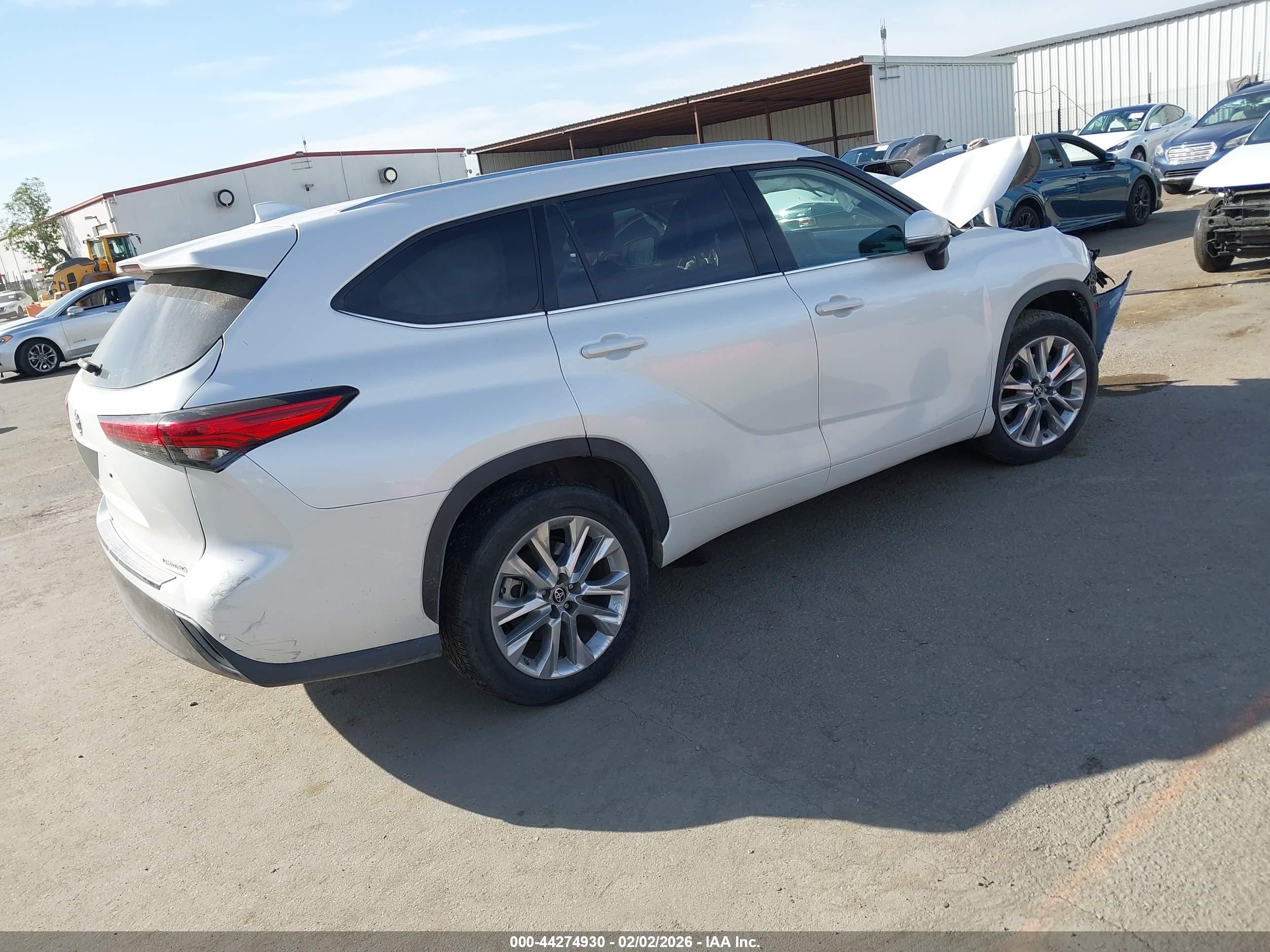 TOYOTA HIGHLANDER image 4