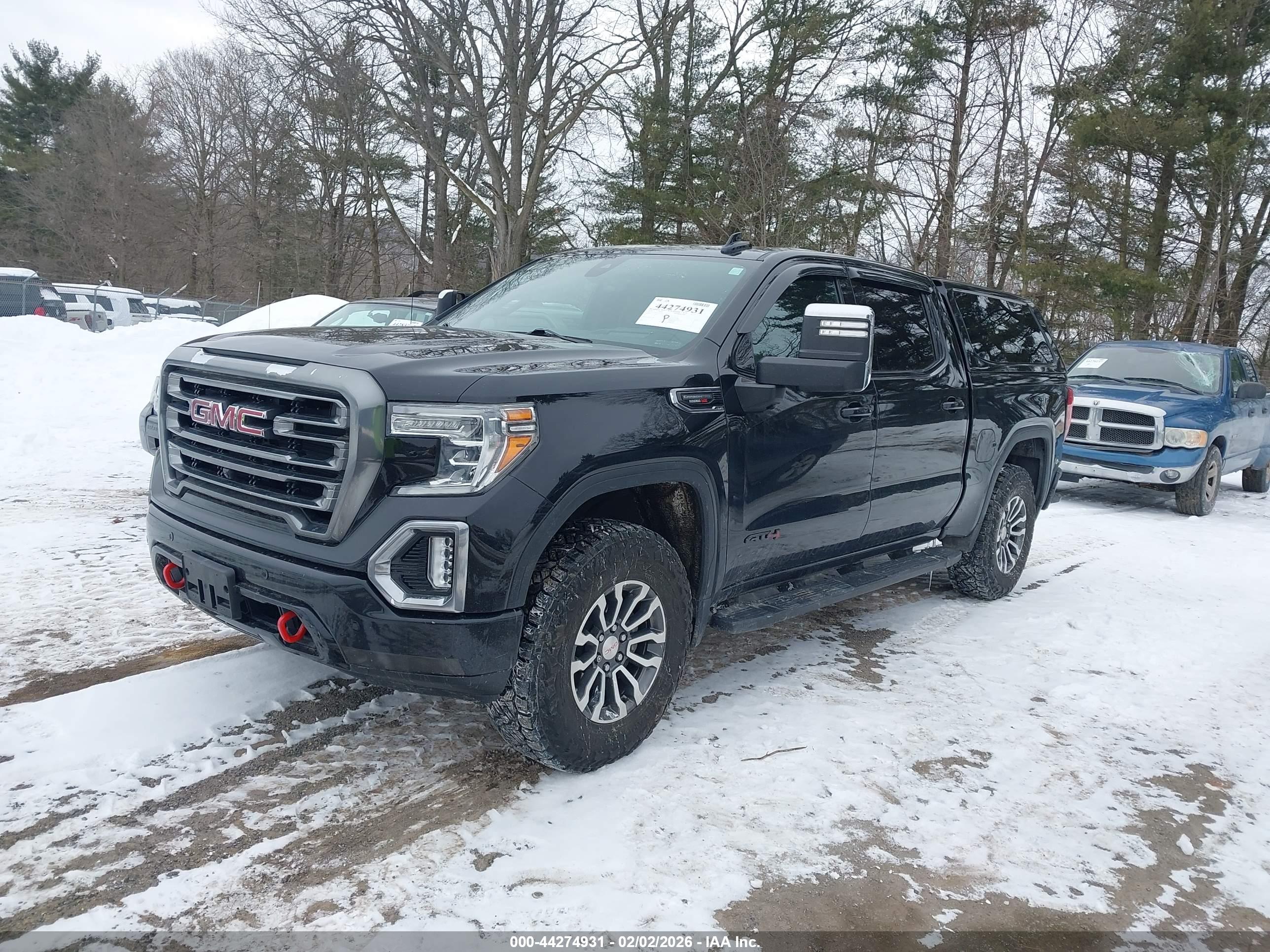 GMC SIERRA image 2