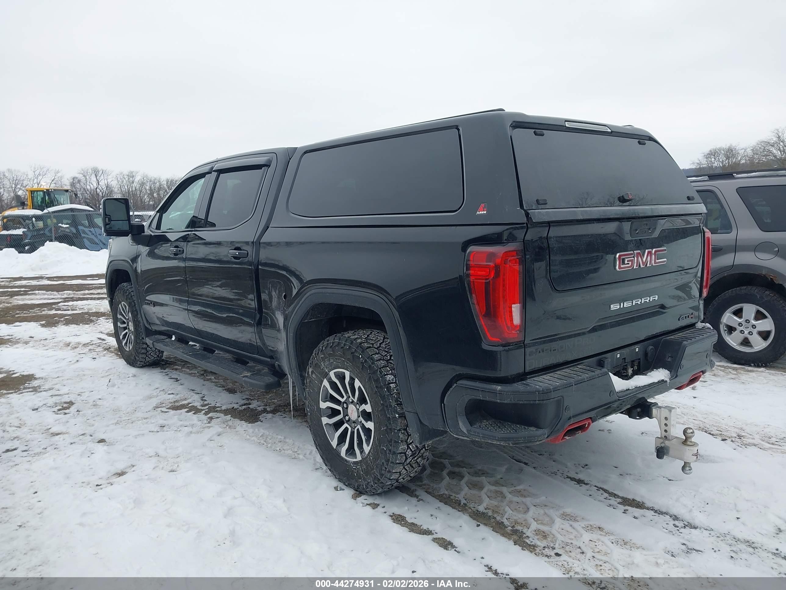 GMC SIERRA image 3