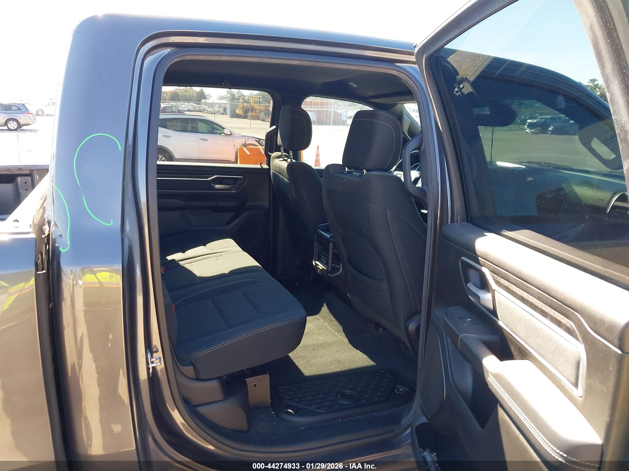 RAM 1500 image 8
