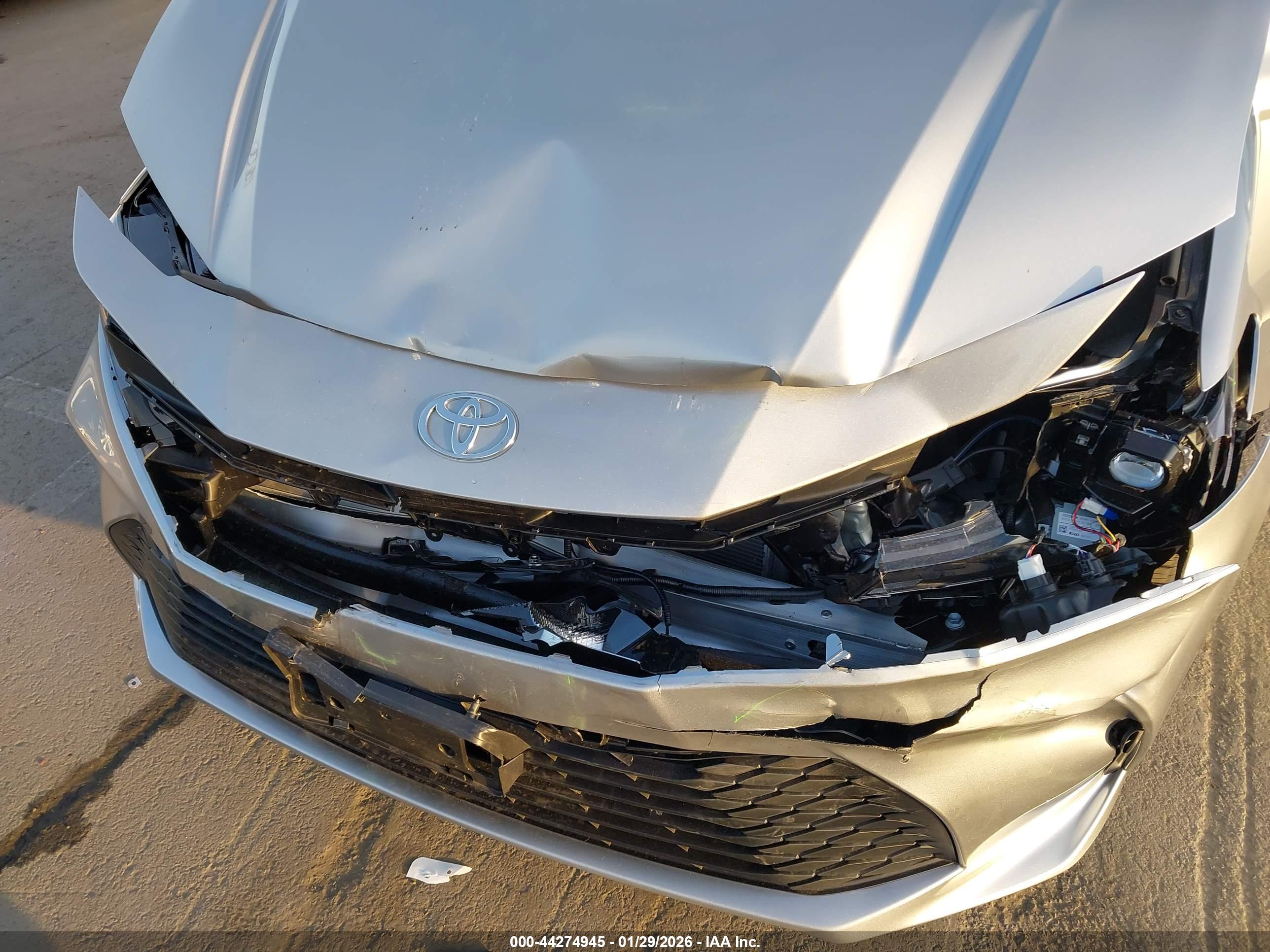 TOYOTA CAMRY image 6