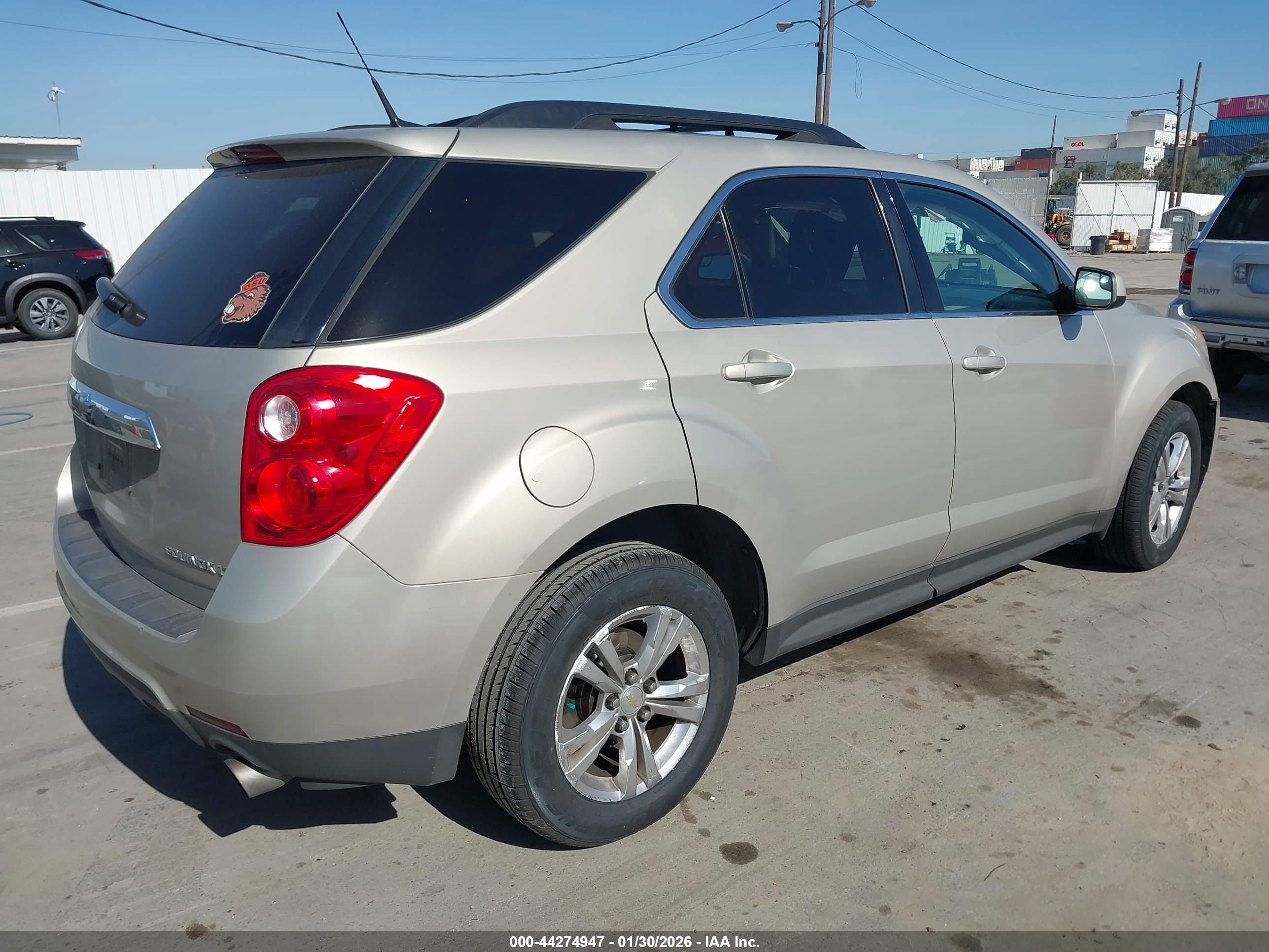 CHEVROLET EQUINOX image 4
