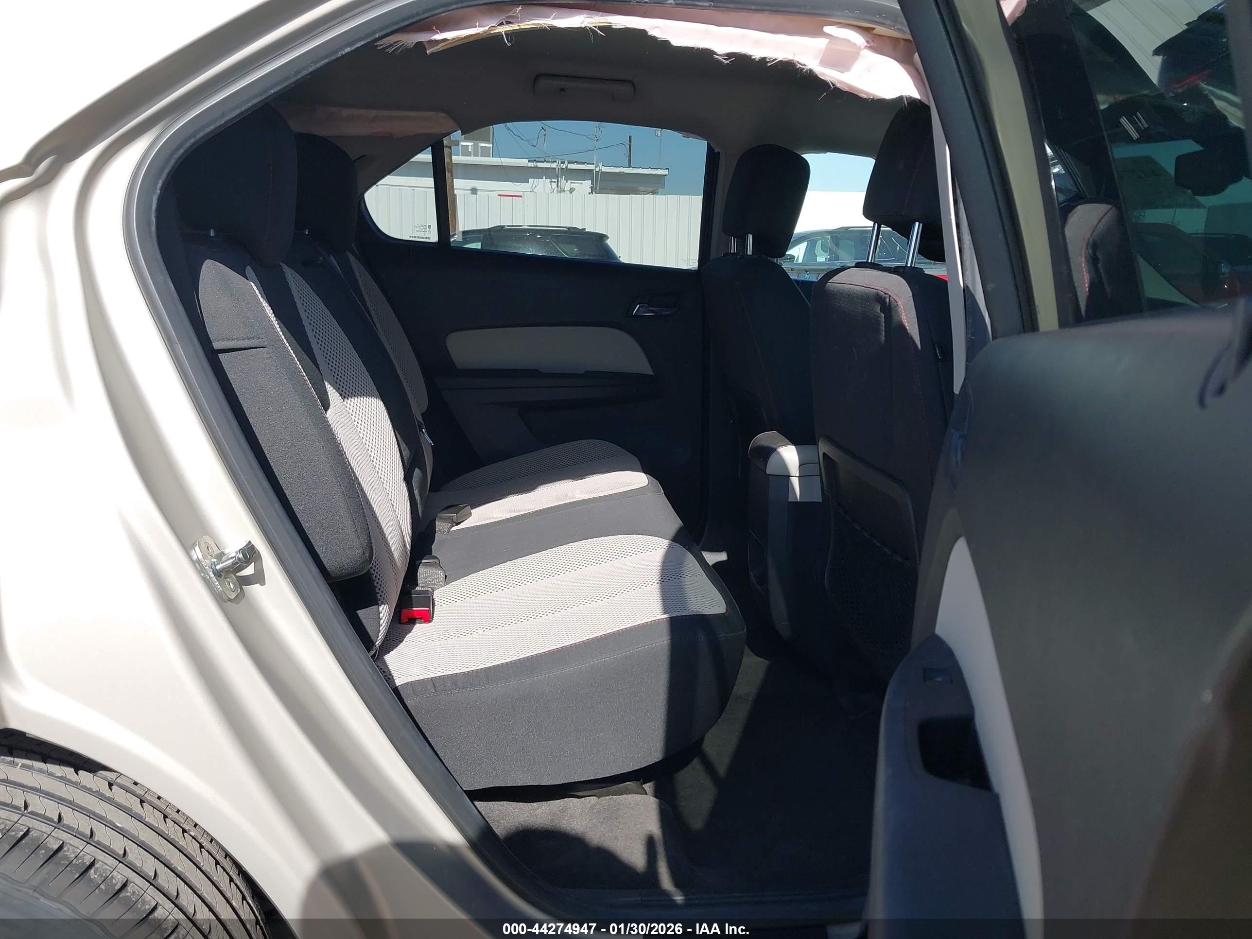 CHEVROLET EQUINOX image 8