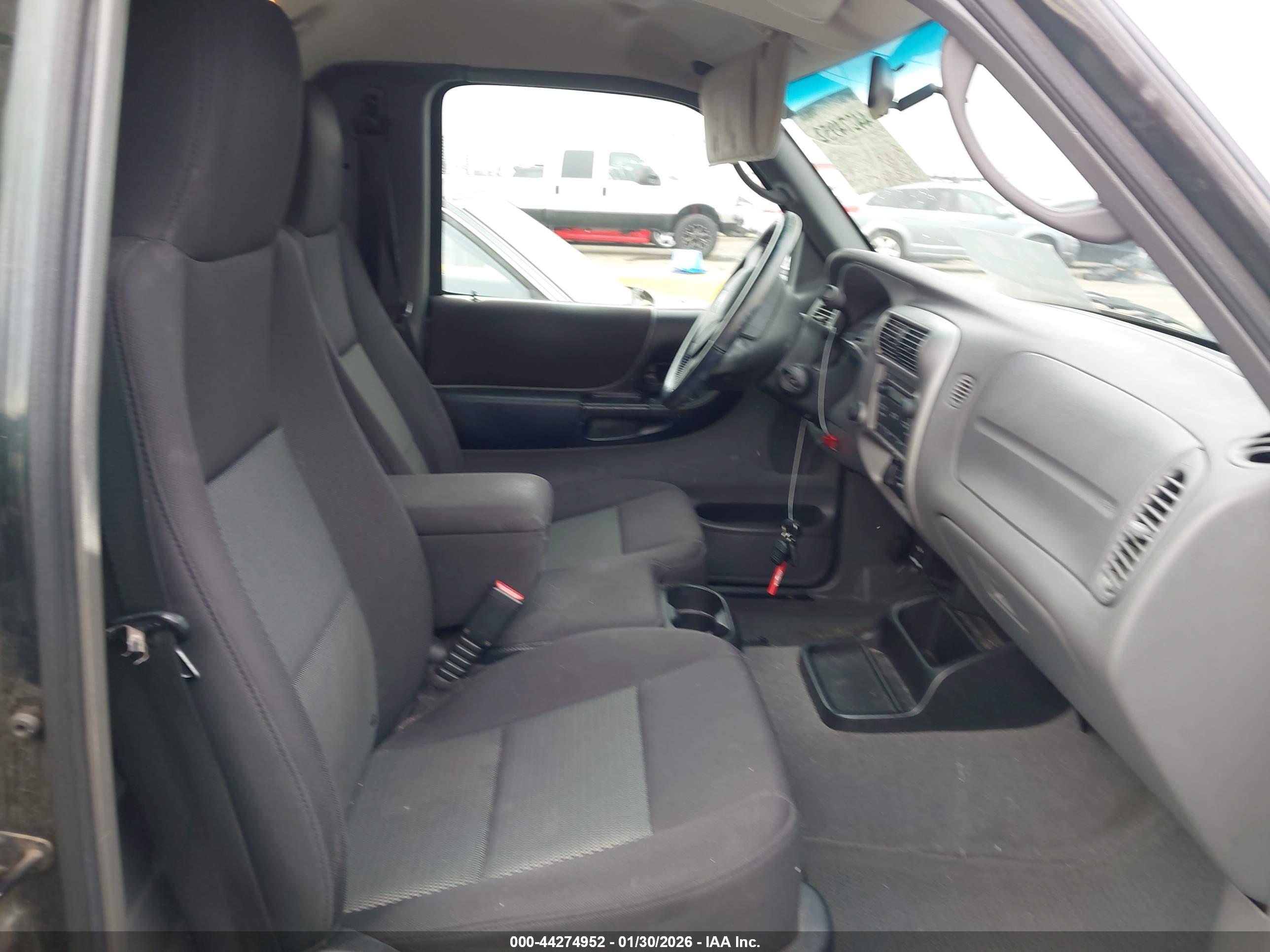 FORD RANGER image 8