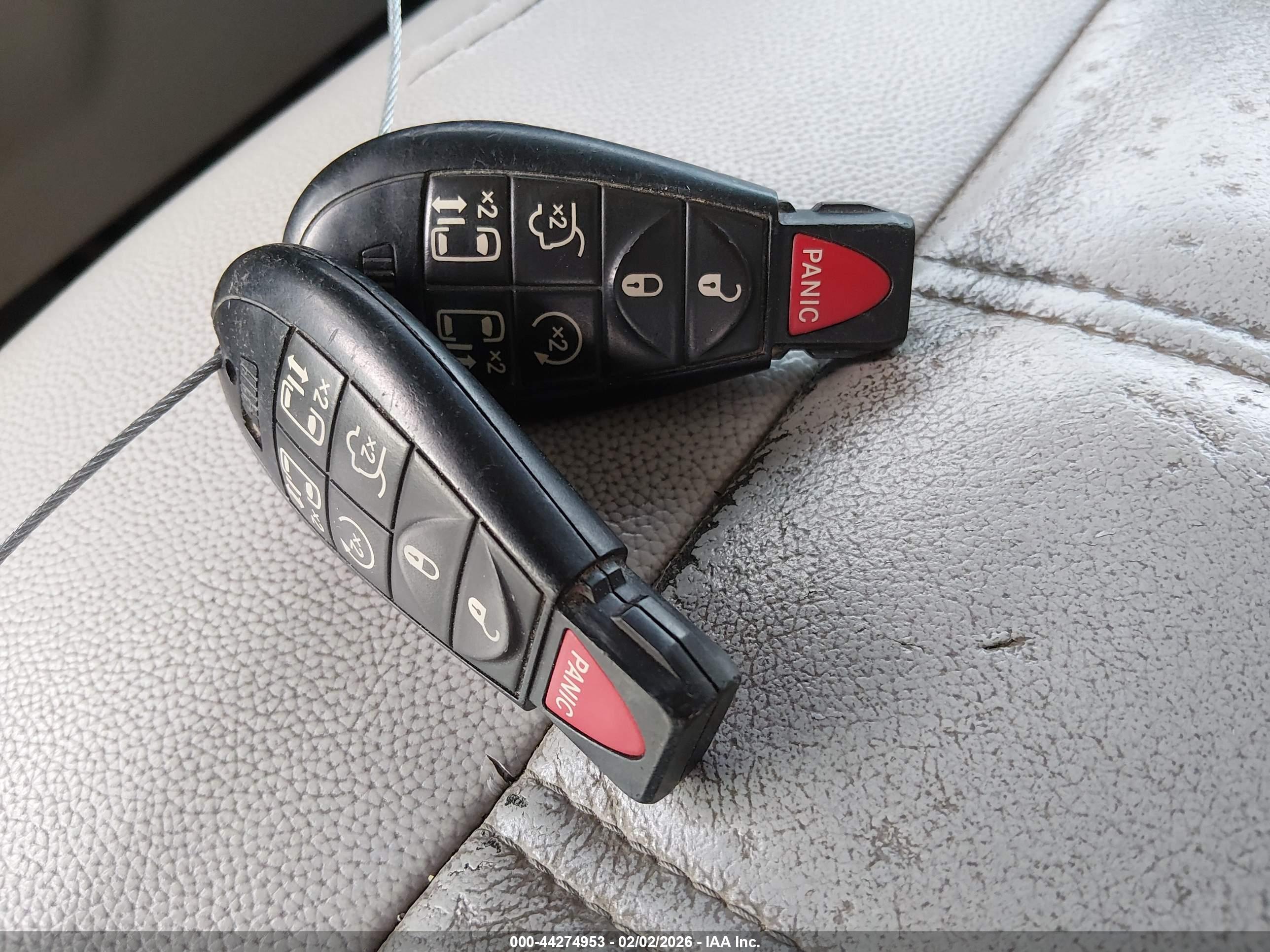 CHRYSLER TOWN image 11