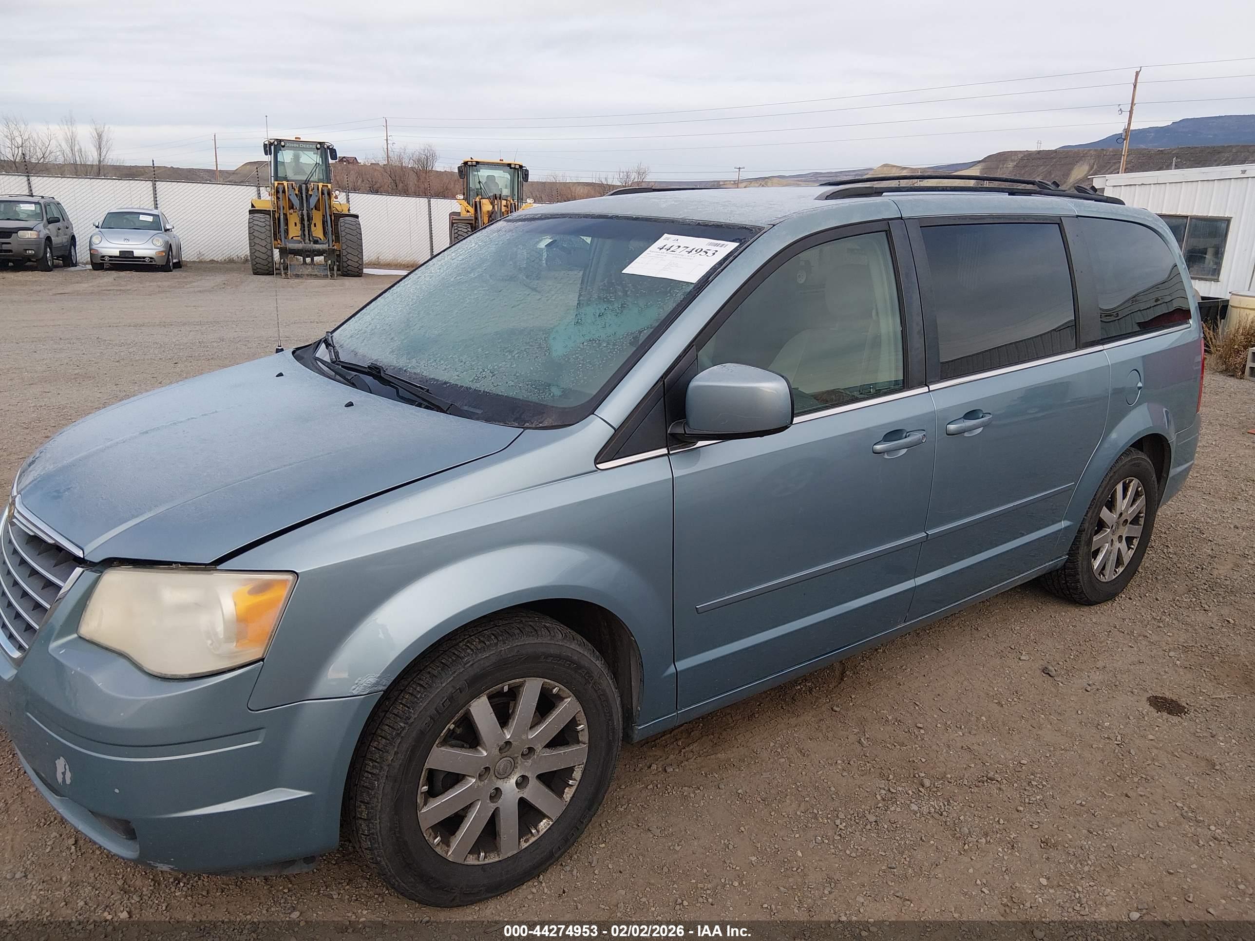 CHRYSLER TOWN image 2