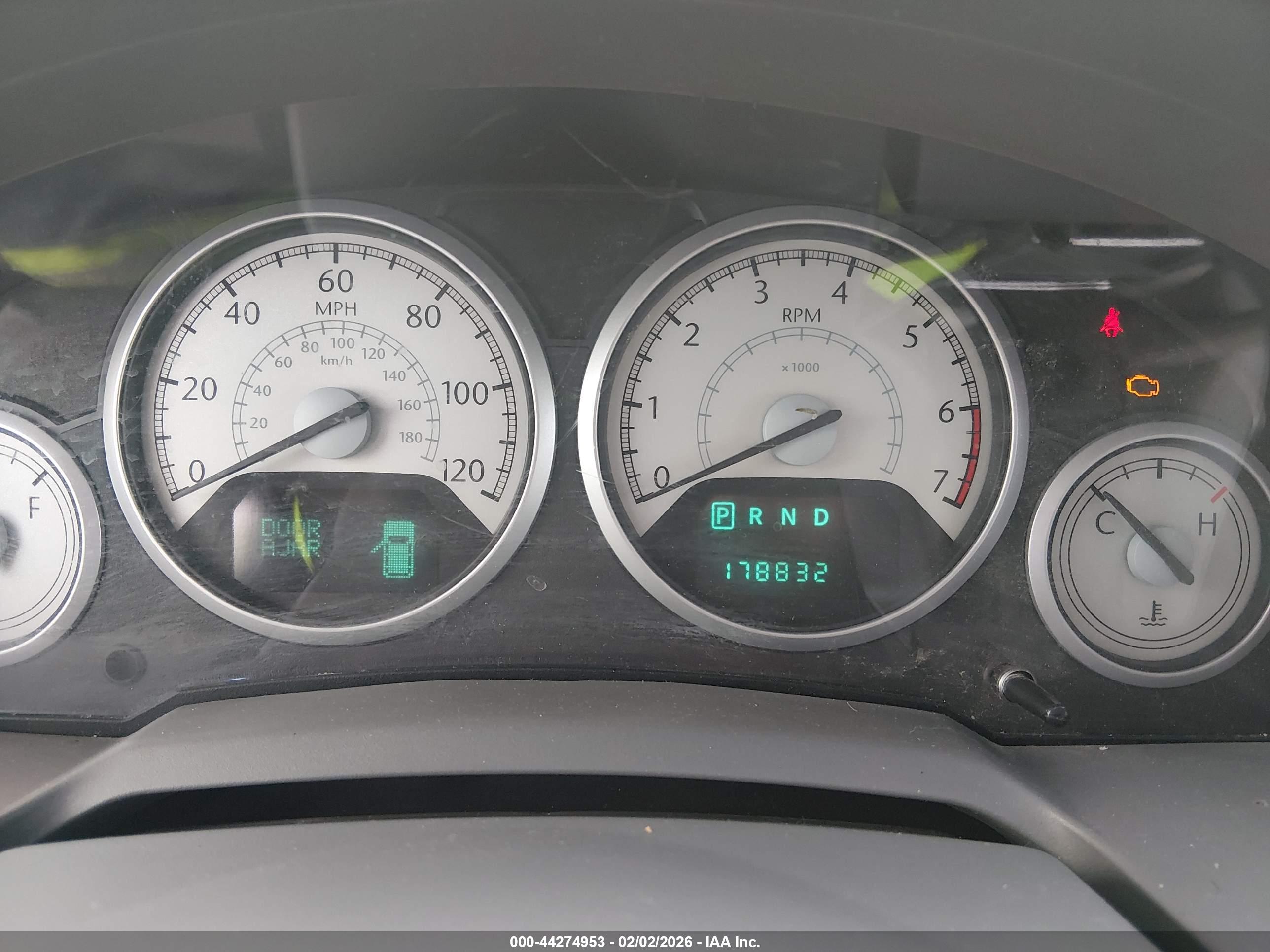 CHRYSLER TOWN image 7