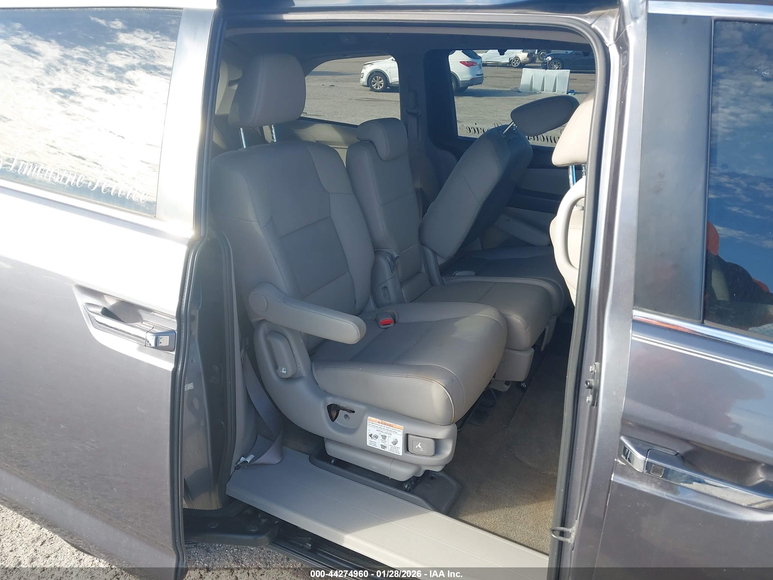 HONDA ODYSSEY image 8
