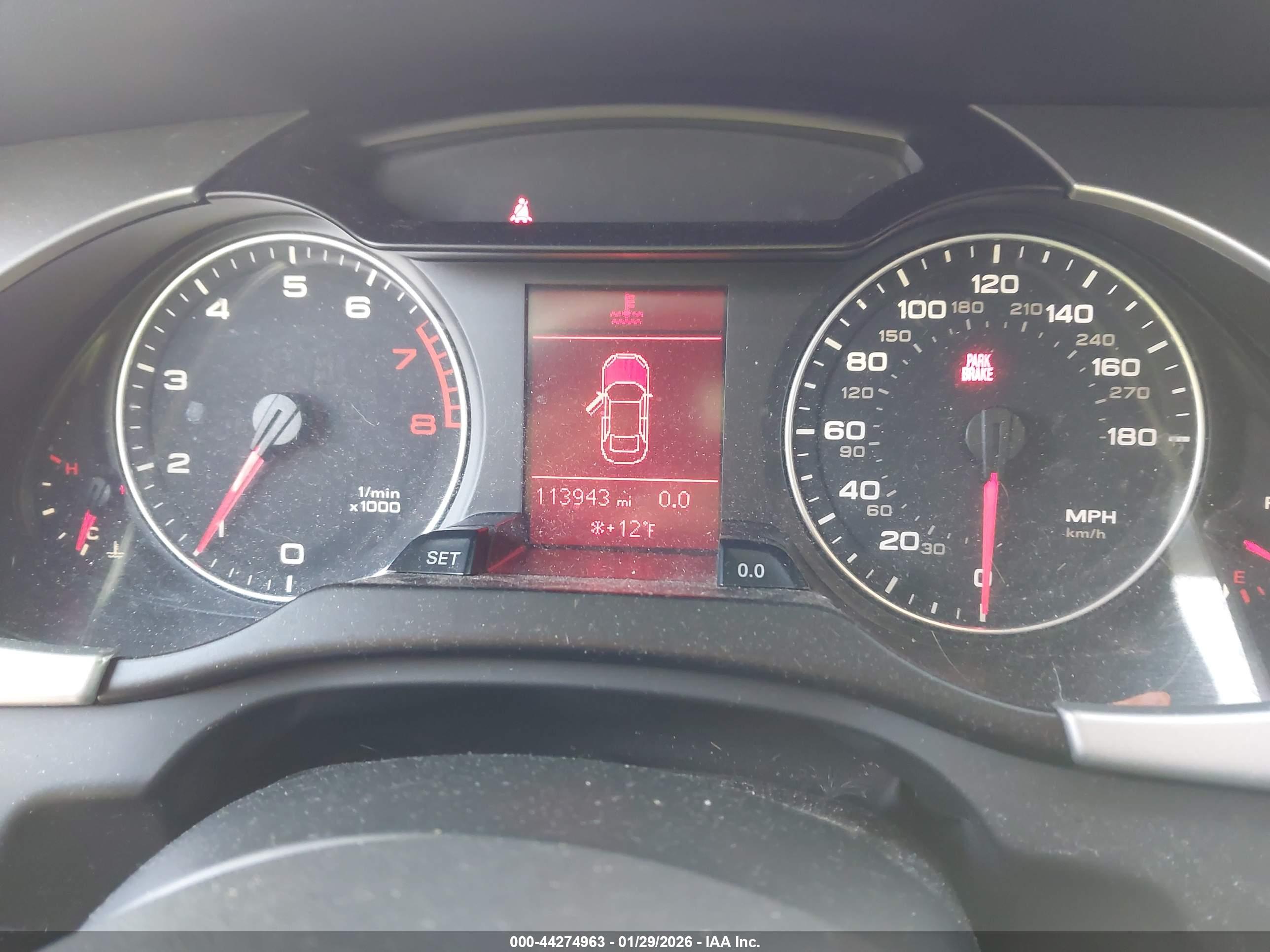 AUDI A4 image 7