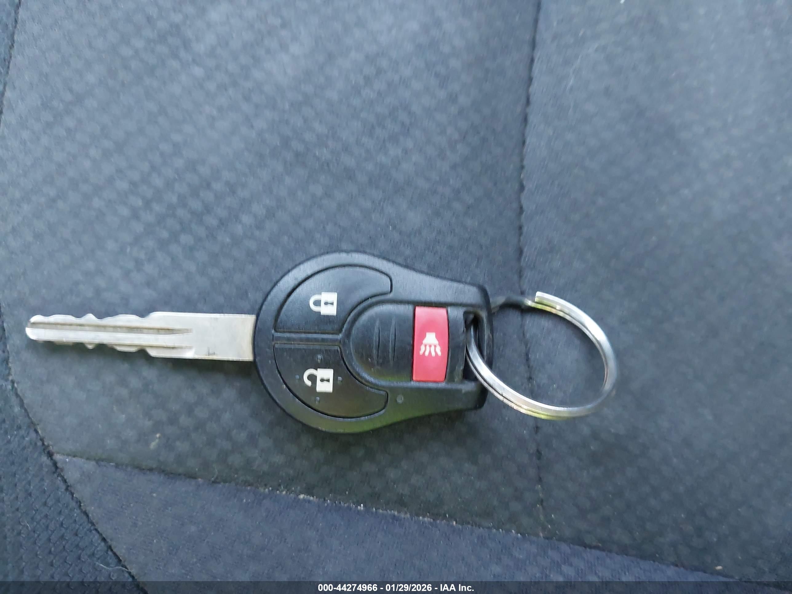 NISSAN ROGUE image 11