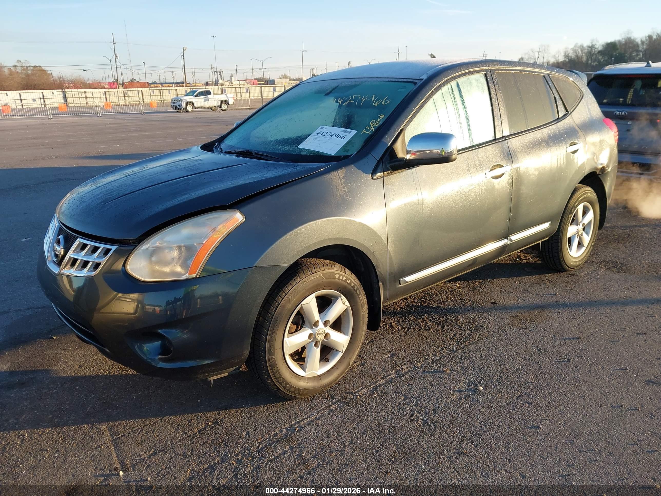 NISSAN ROGUE image 2