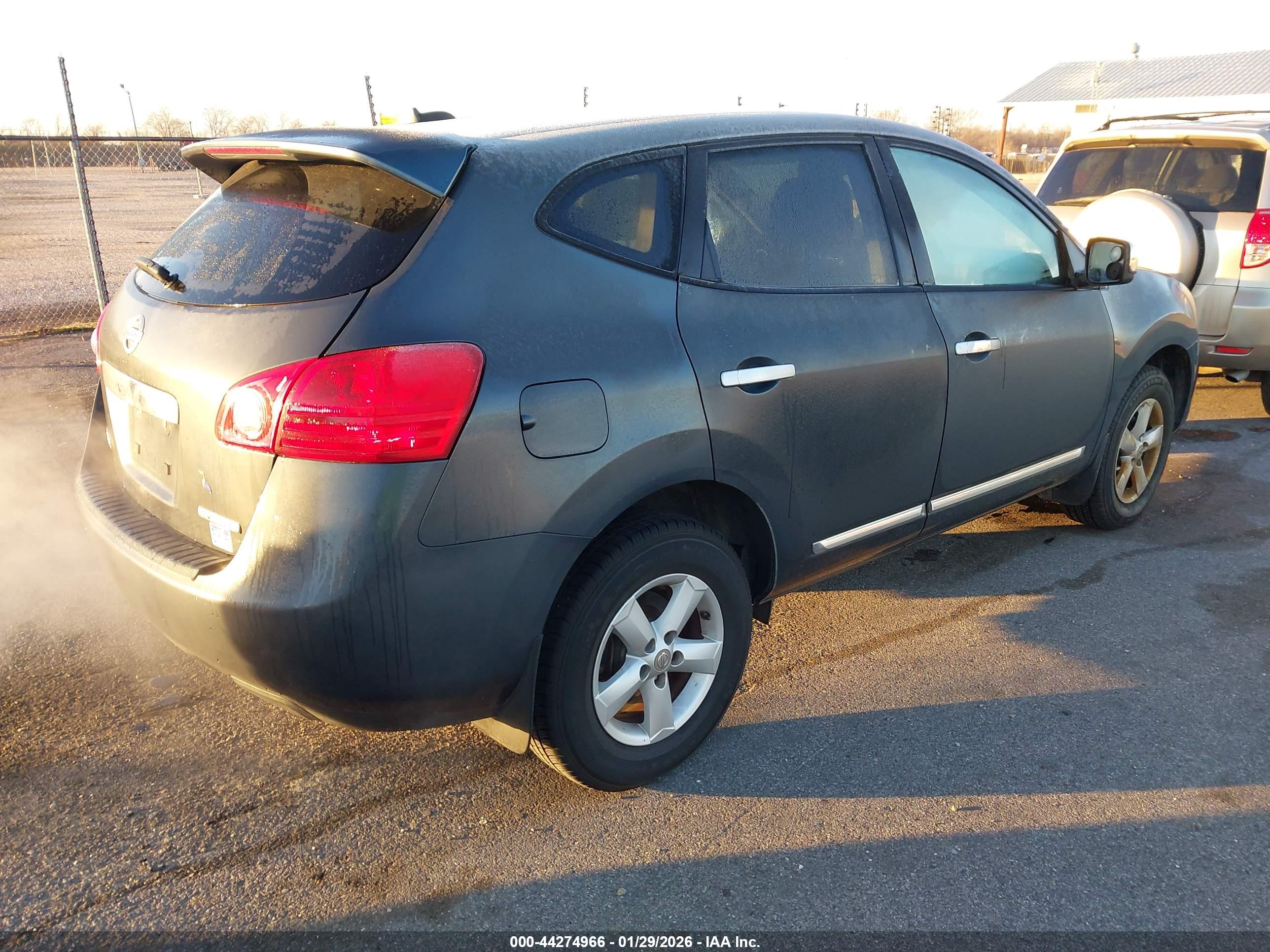 NISSAN ROGUE image 4