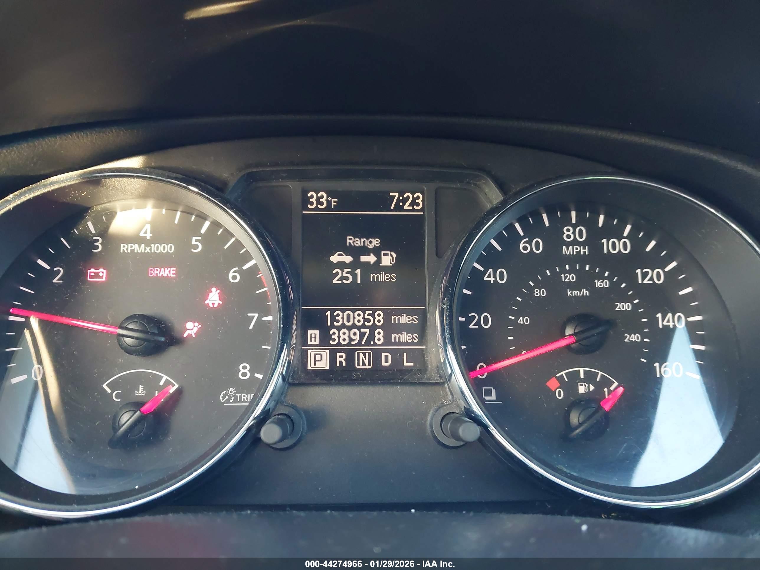NISSAN ROGUE image 7
