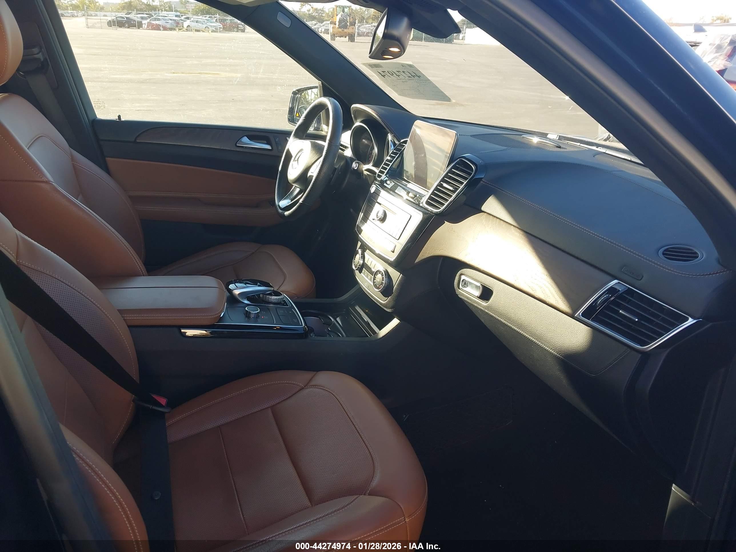 MERCEDES-BENZ GLE image 5
