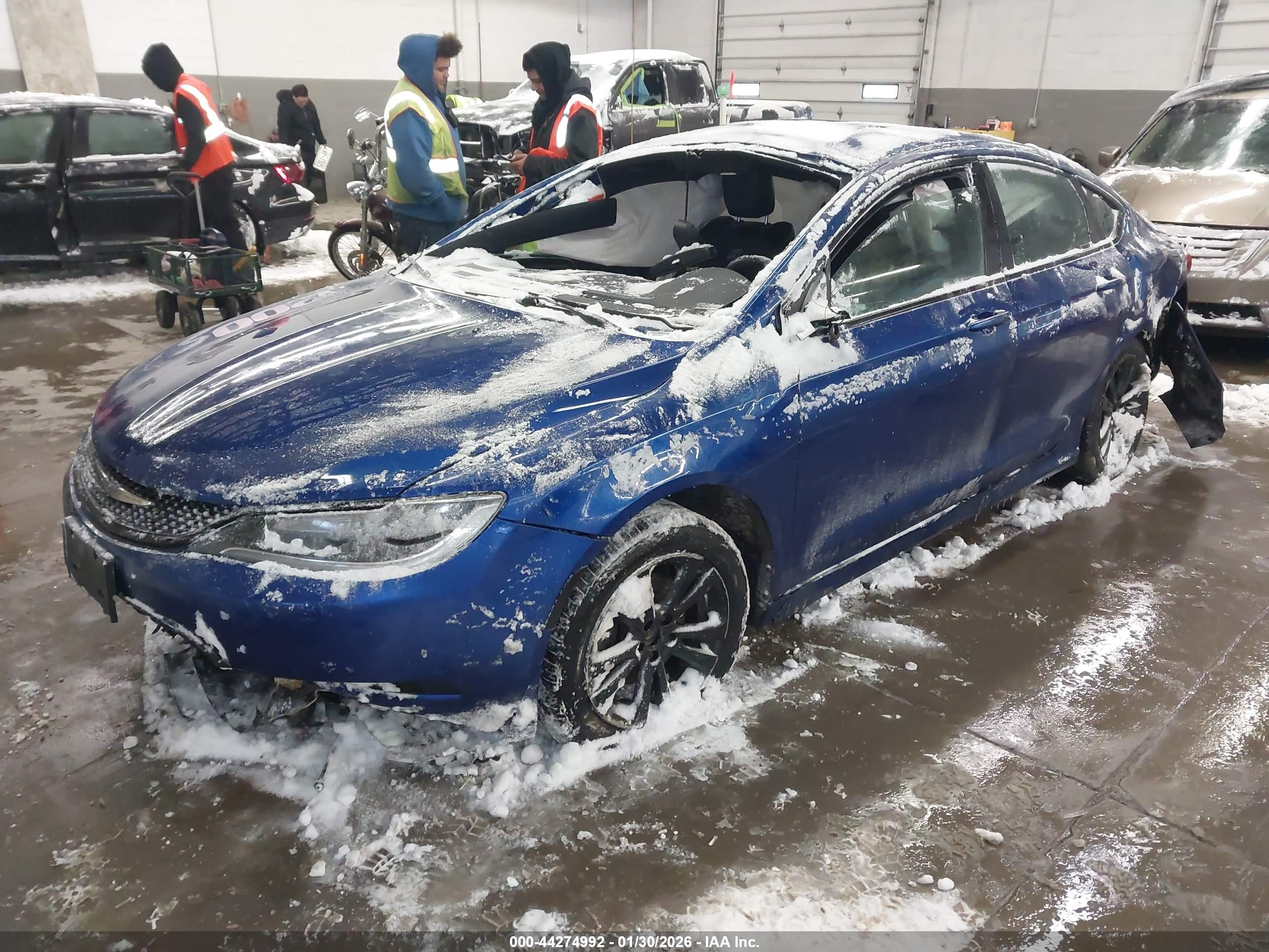 CHRYSLER 200 image 2