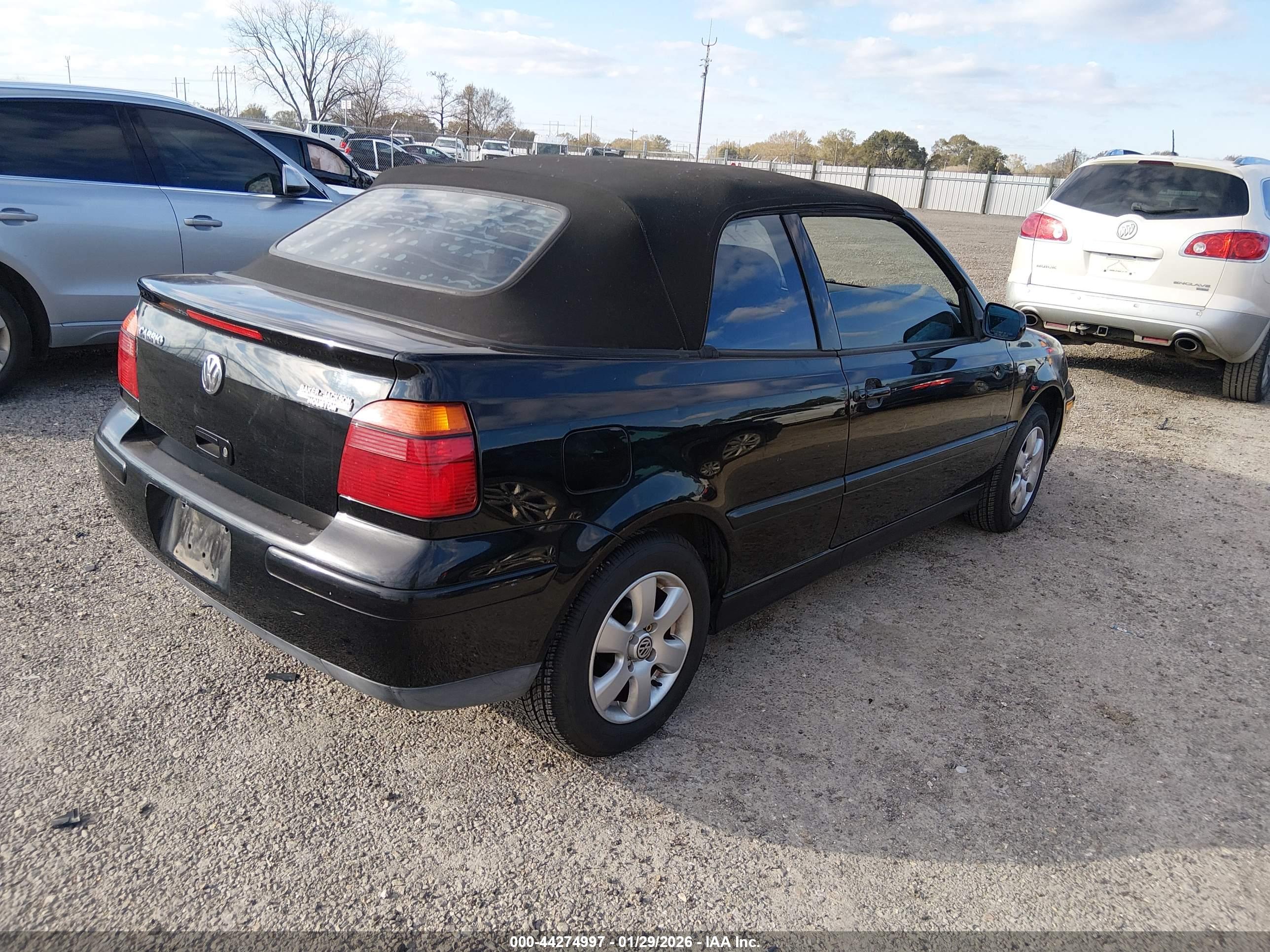 VOLKSWAGEN CABRIO image 4