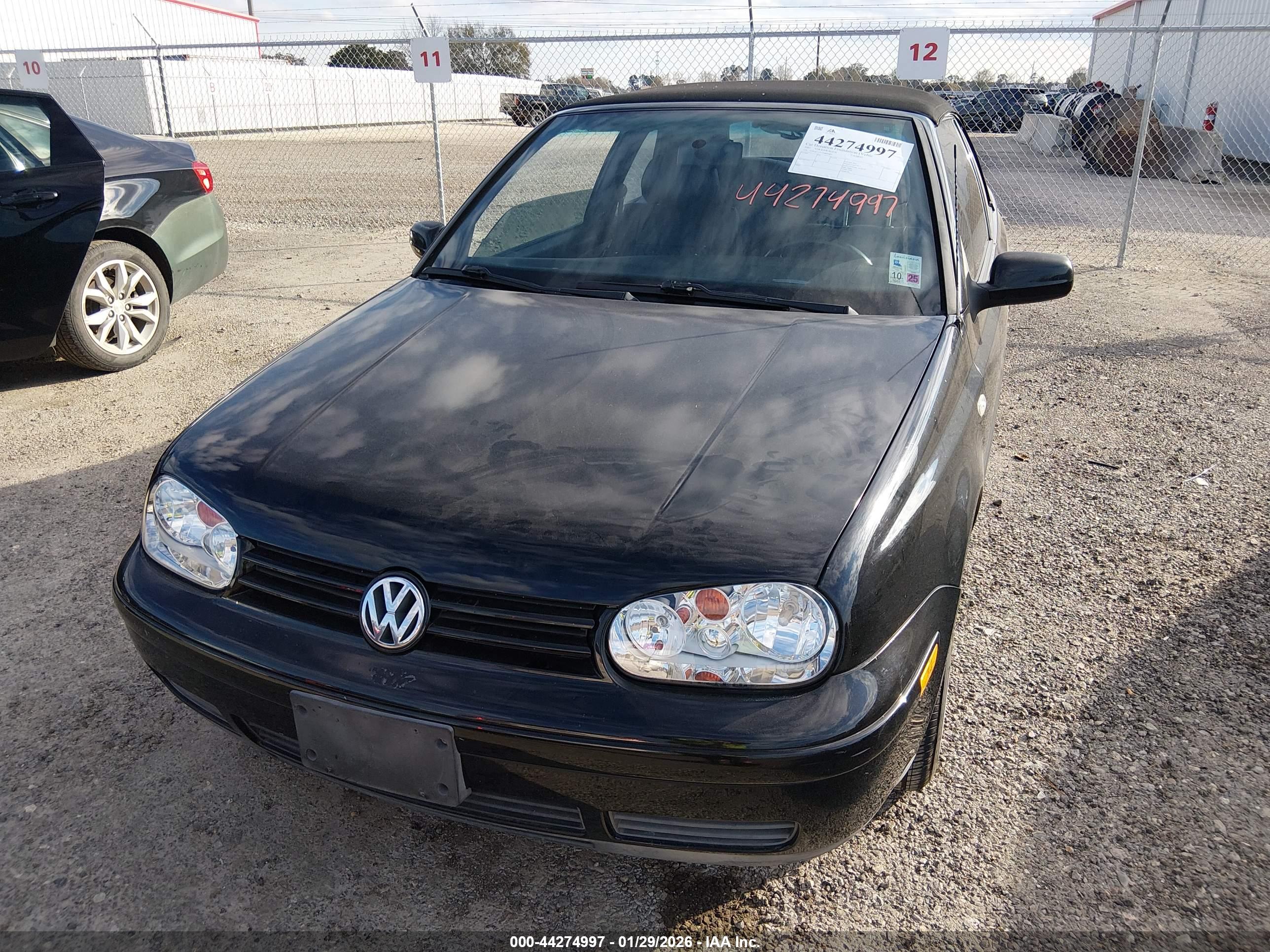 VOLKSWAGEN CABRIO image 6