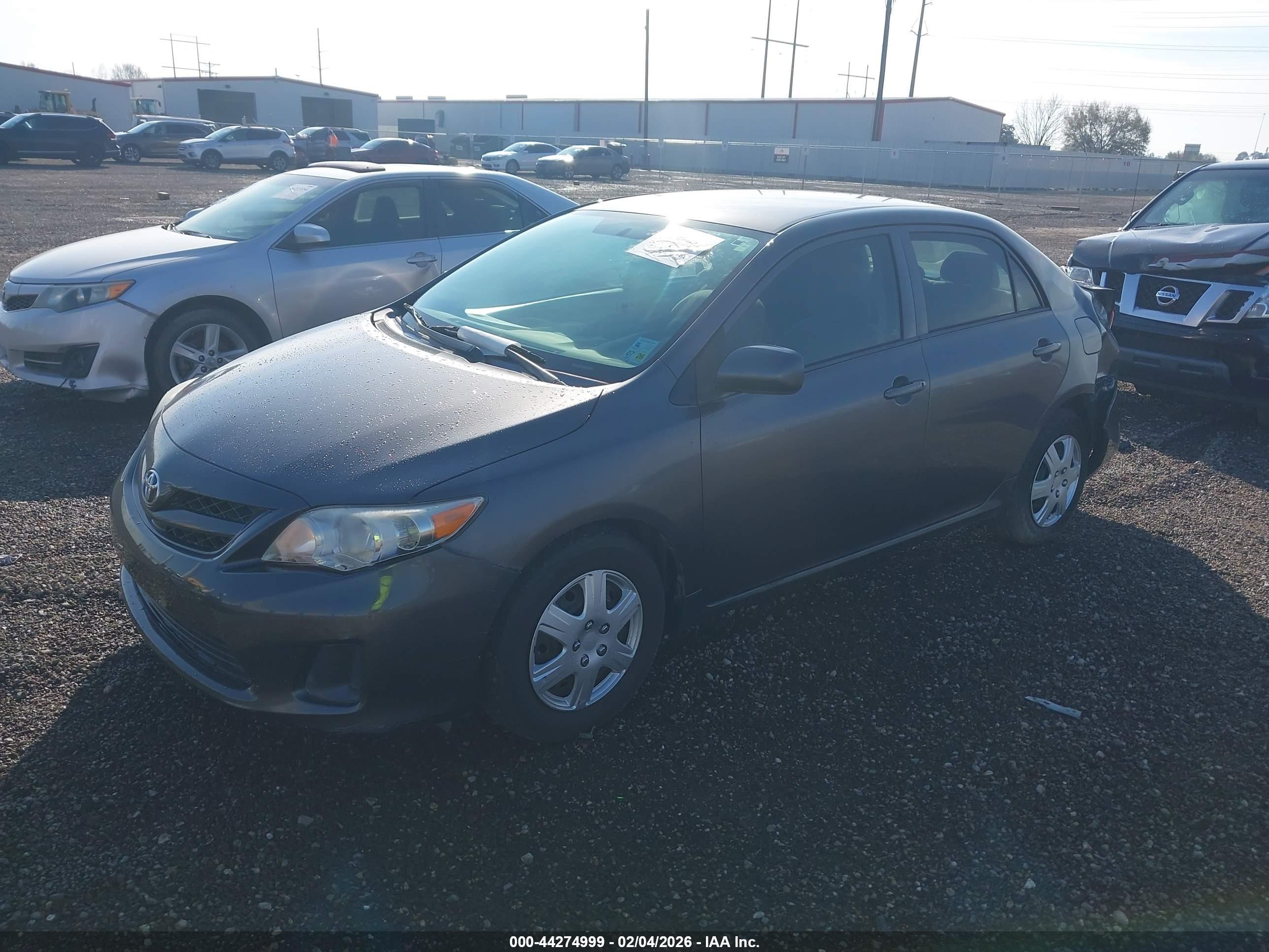 TOYOTA COROLLA image 2
