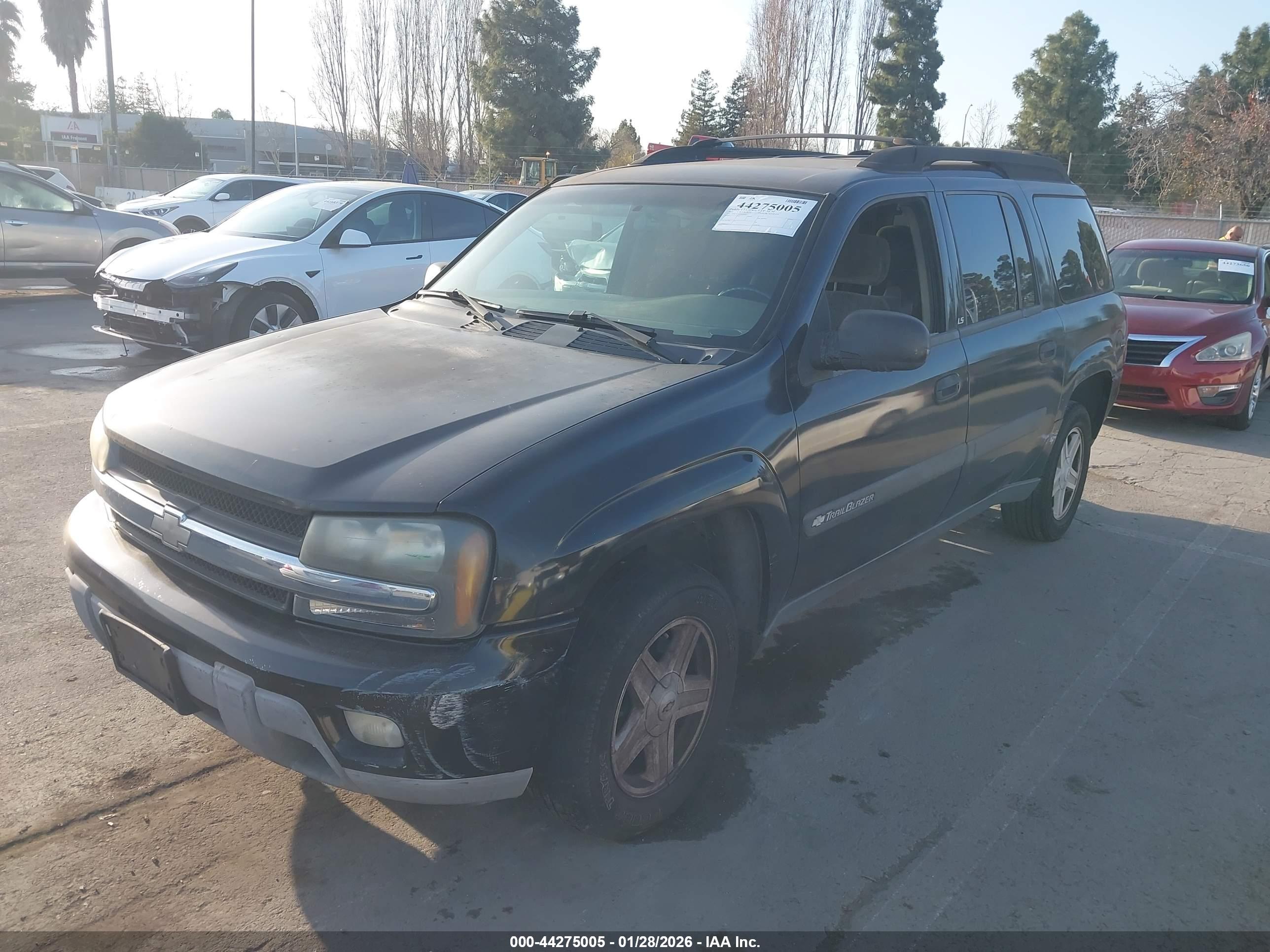 CHEVROLET TRAILBLAZER image 2
