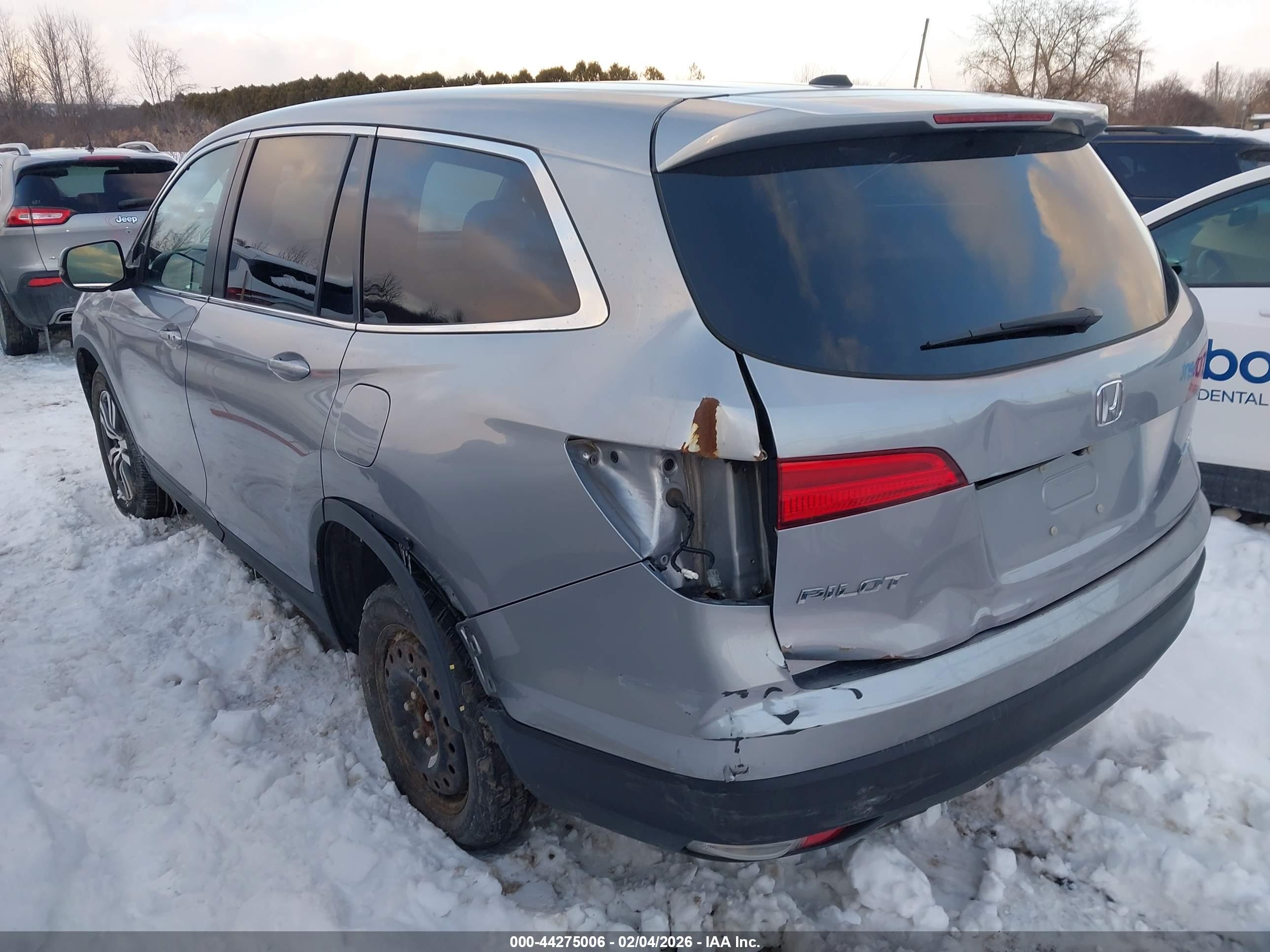 HONDA PILOT image 3