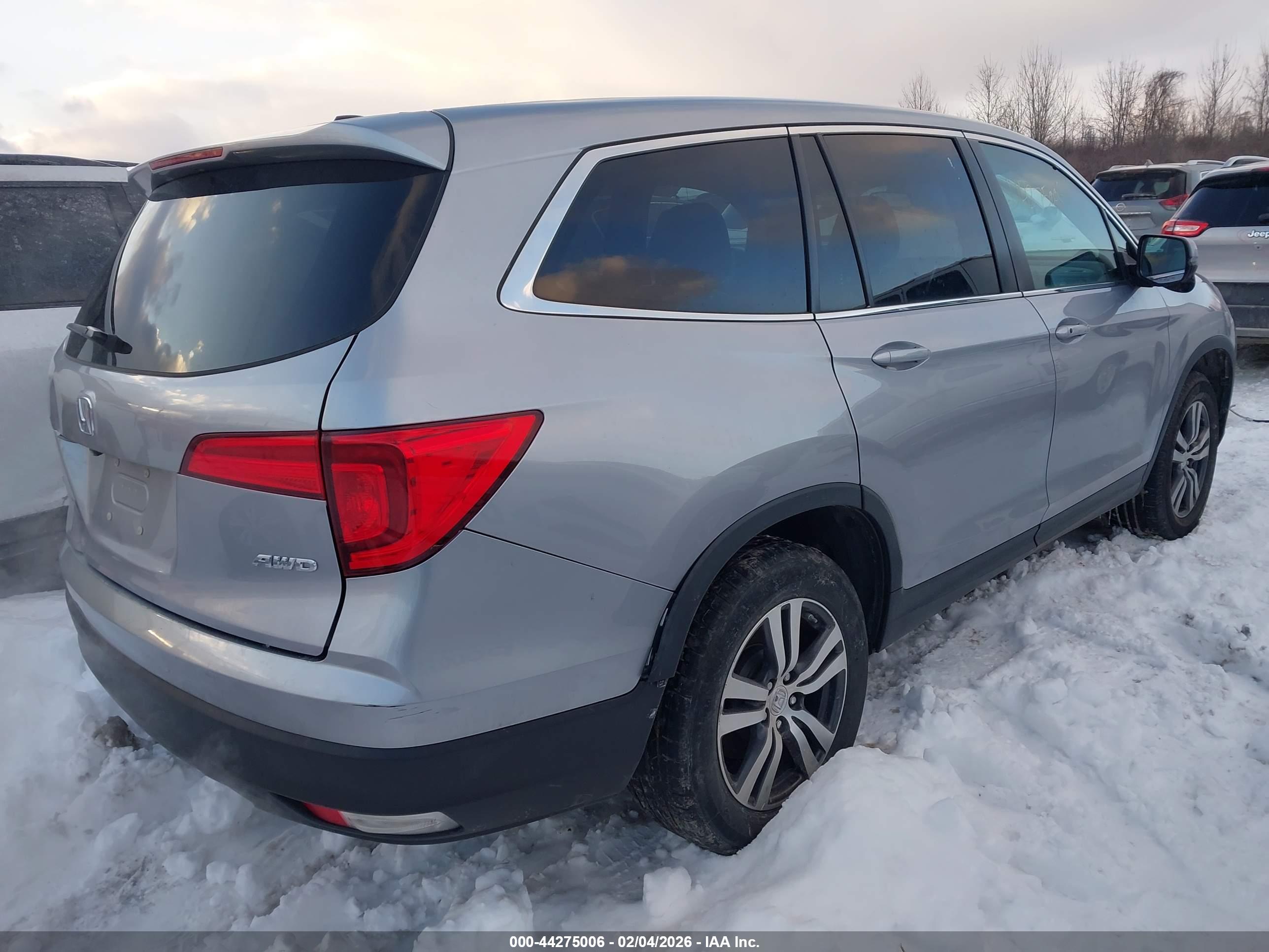 HONDA PILOT image 4