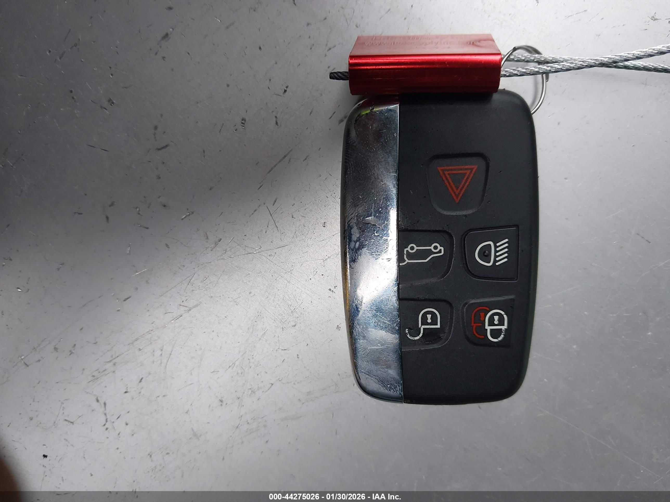 LAND ROVER image 11