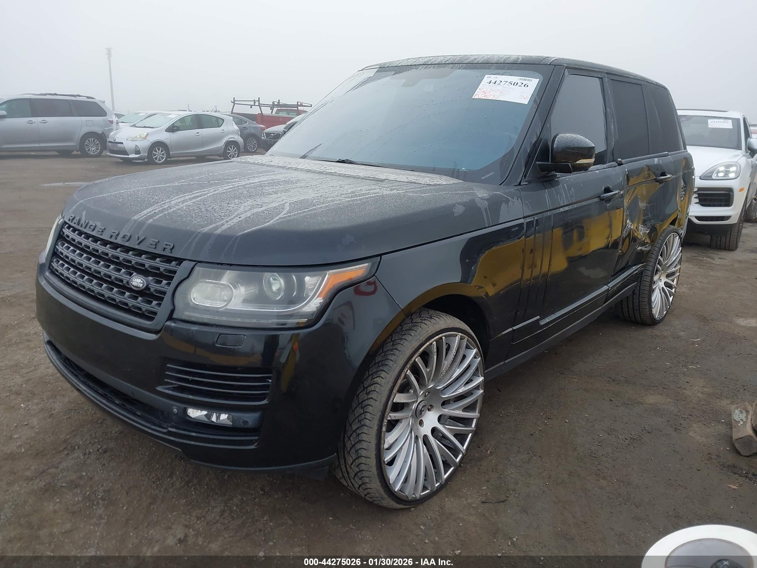 LAND ROVER image 2