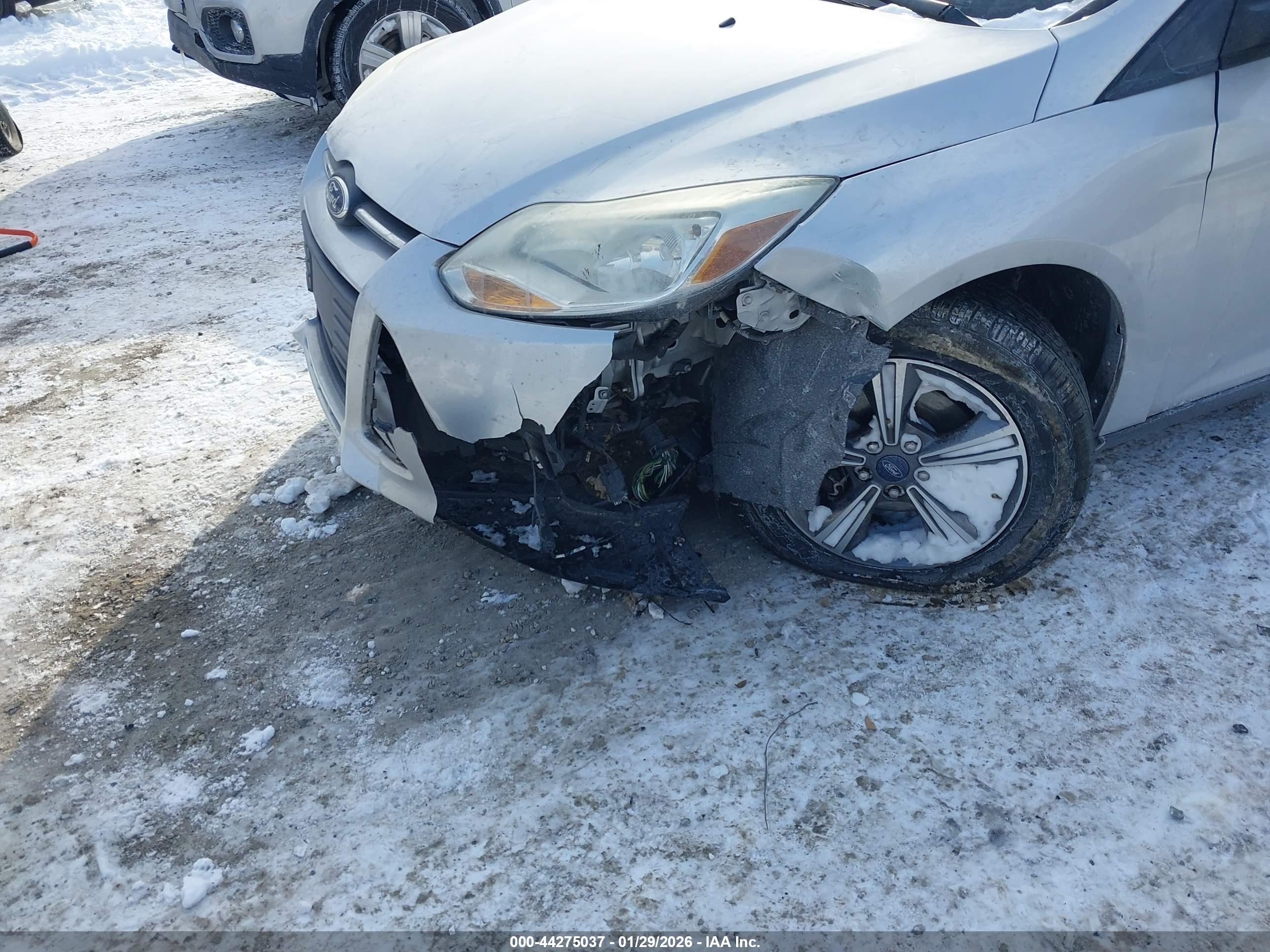 FORD FOCUS image 6