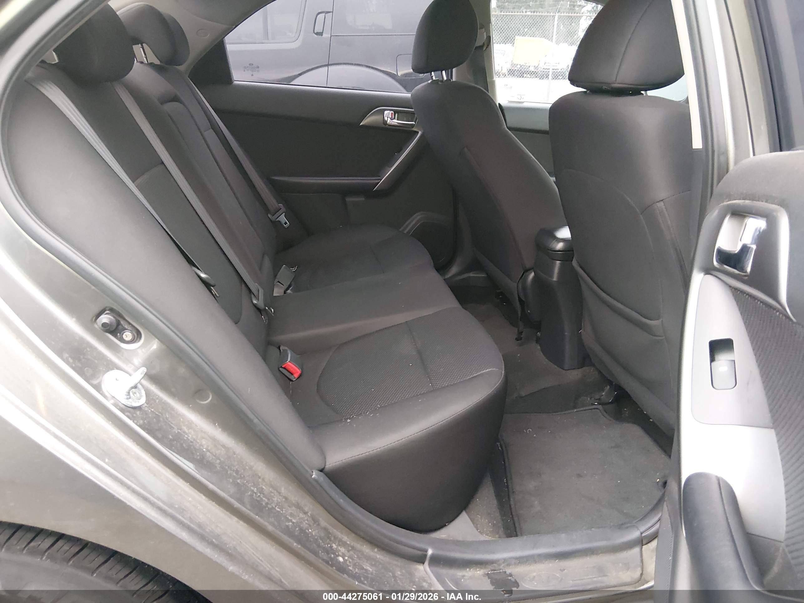KIA FORTE image 8