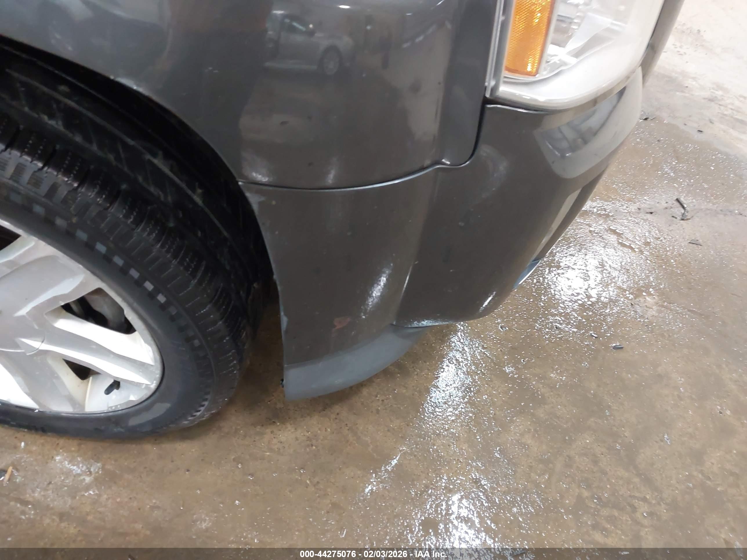 GMC TERRAIN image 6