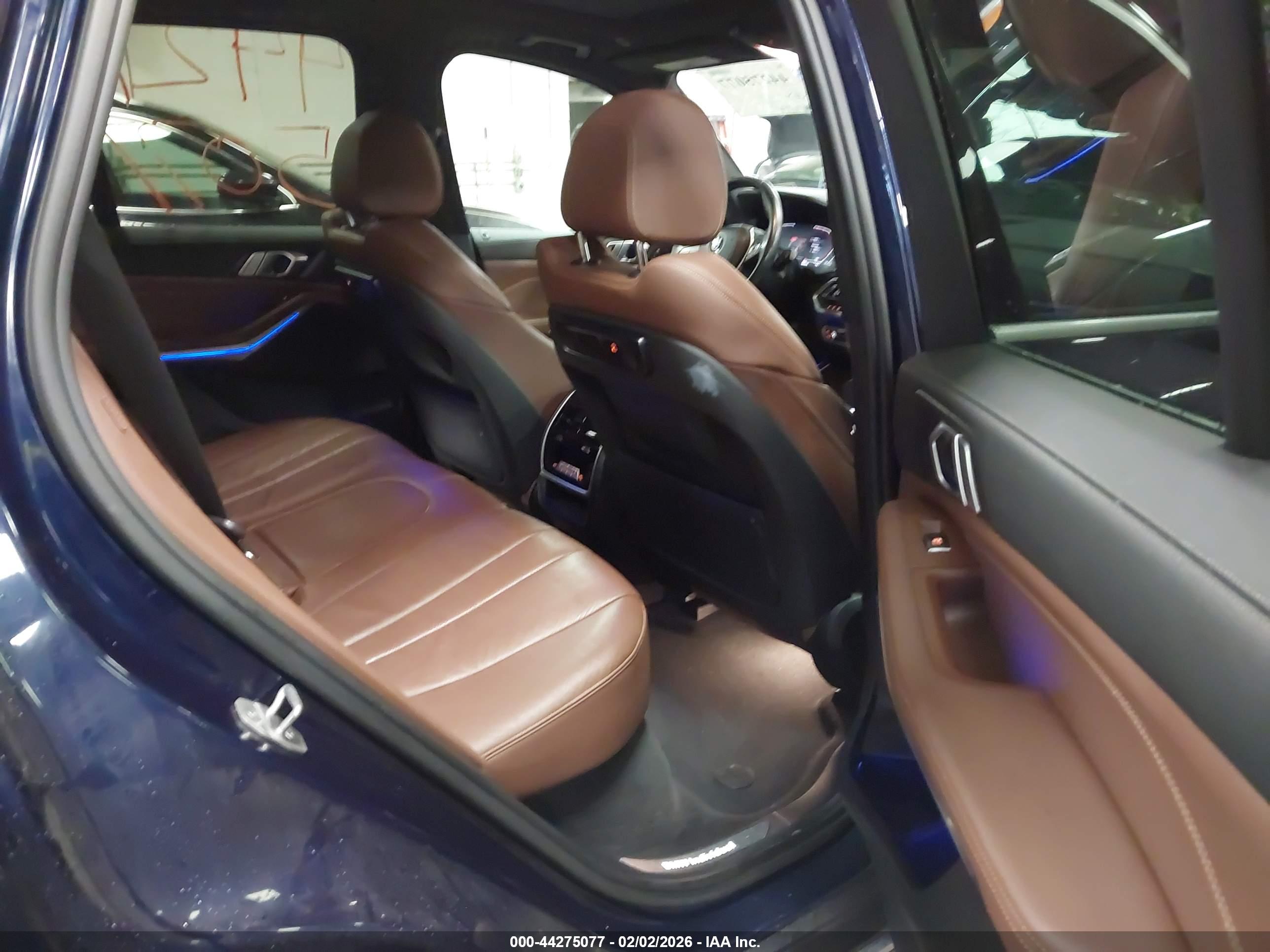 BMW X5 image 8