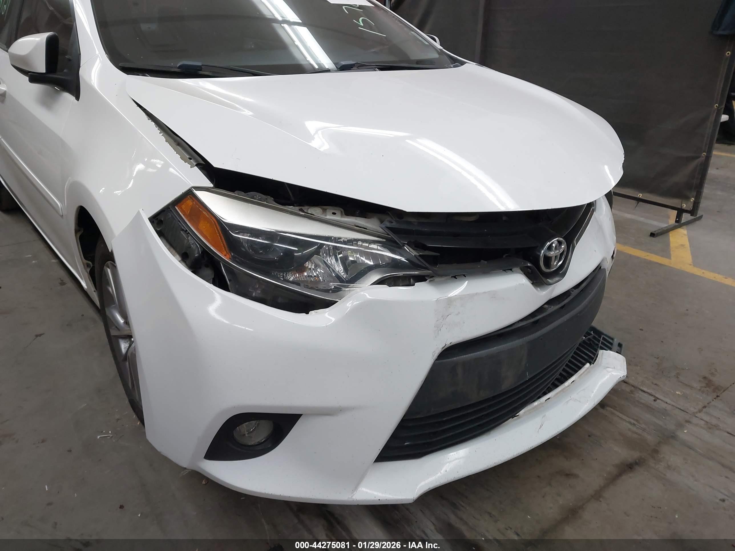TOYOTA COROLLA image 6