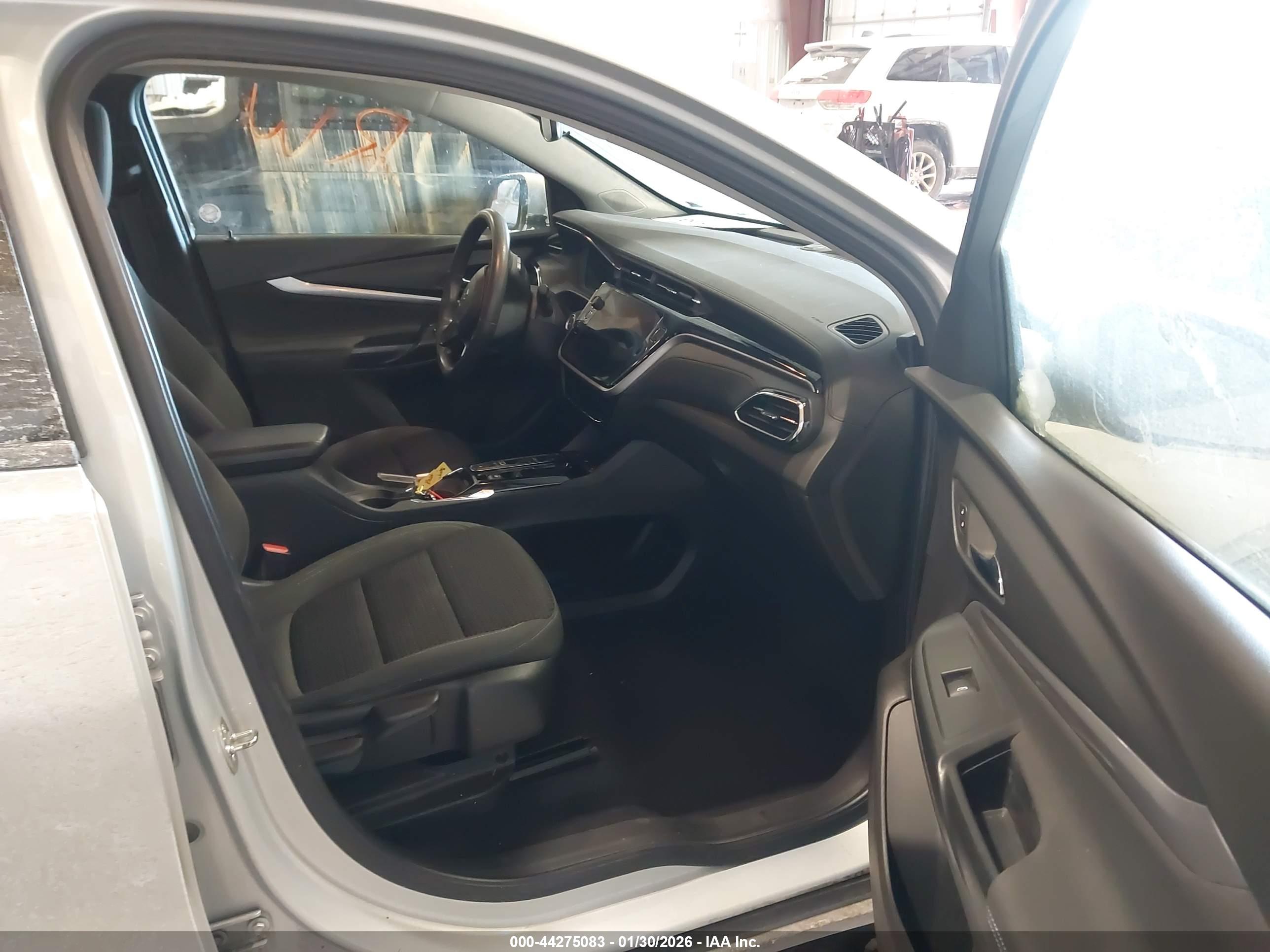 CHEVROLET BOLT image 5