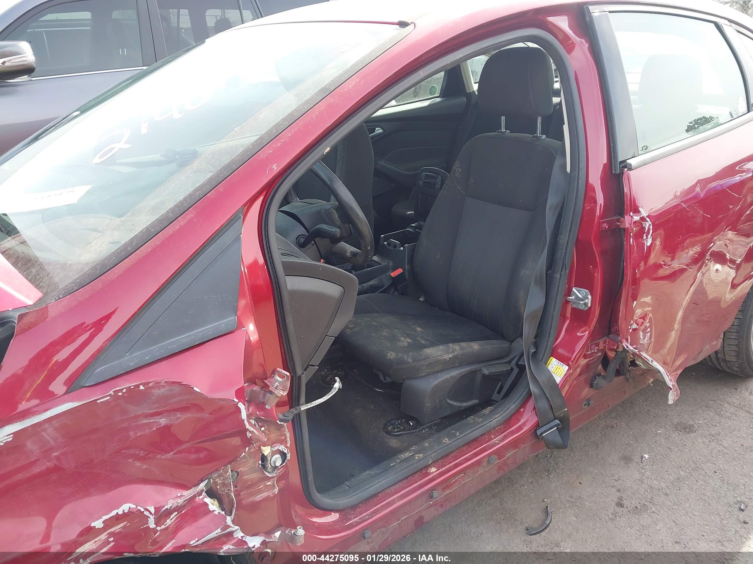 FORD FOCUS image 6
