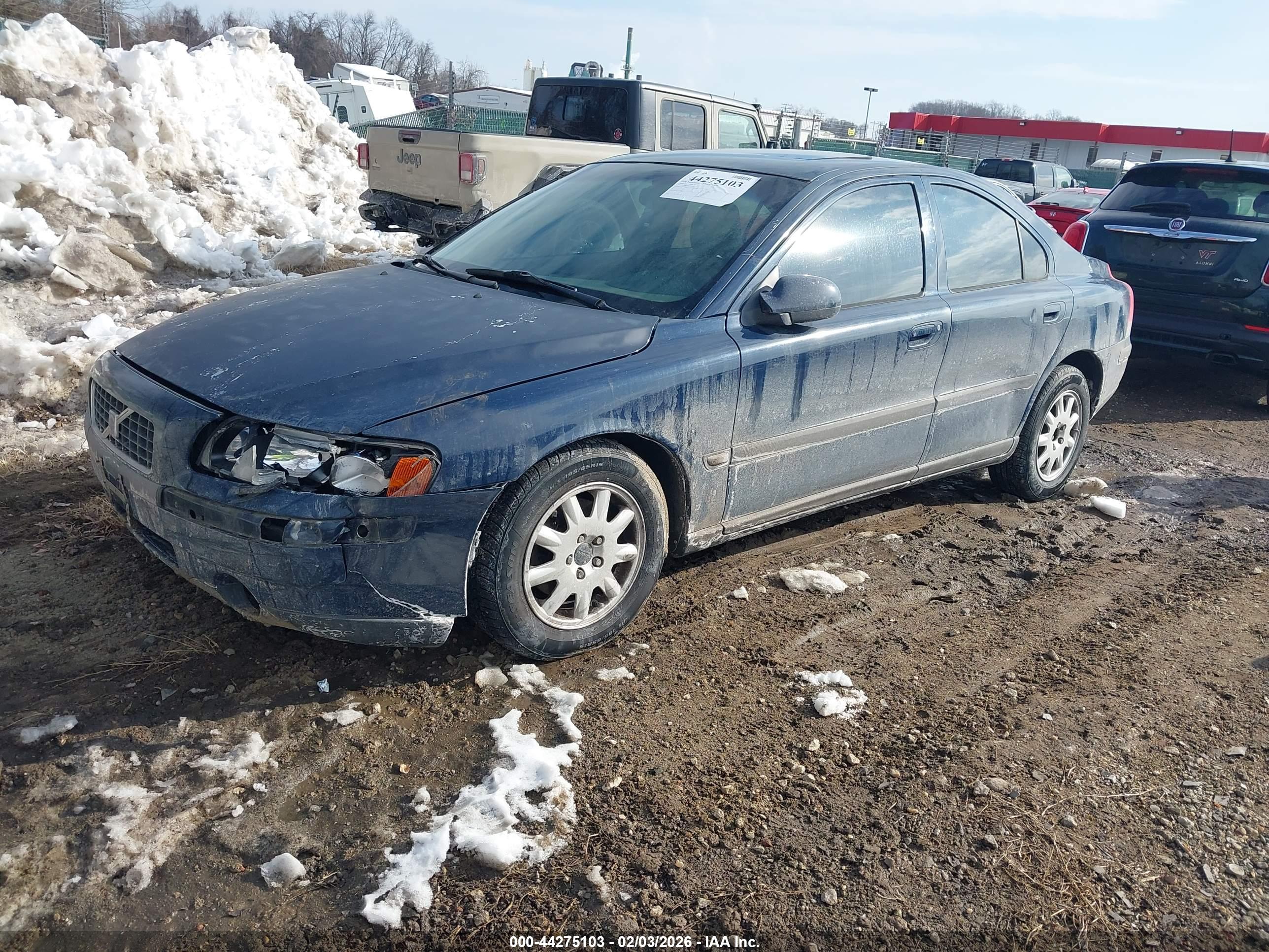 VOLVO S60 image 2