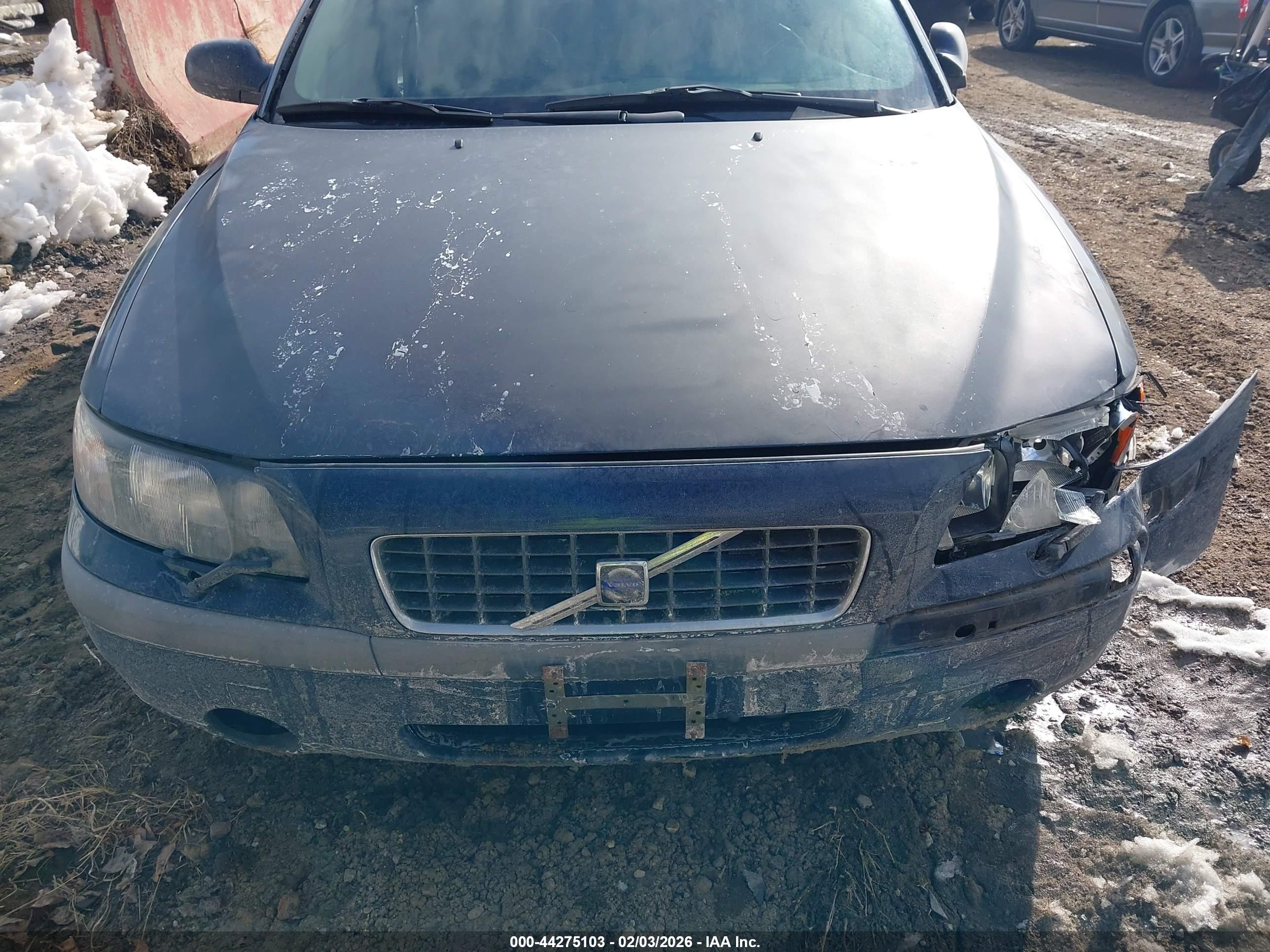VOLVO S60 image 6