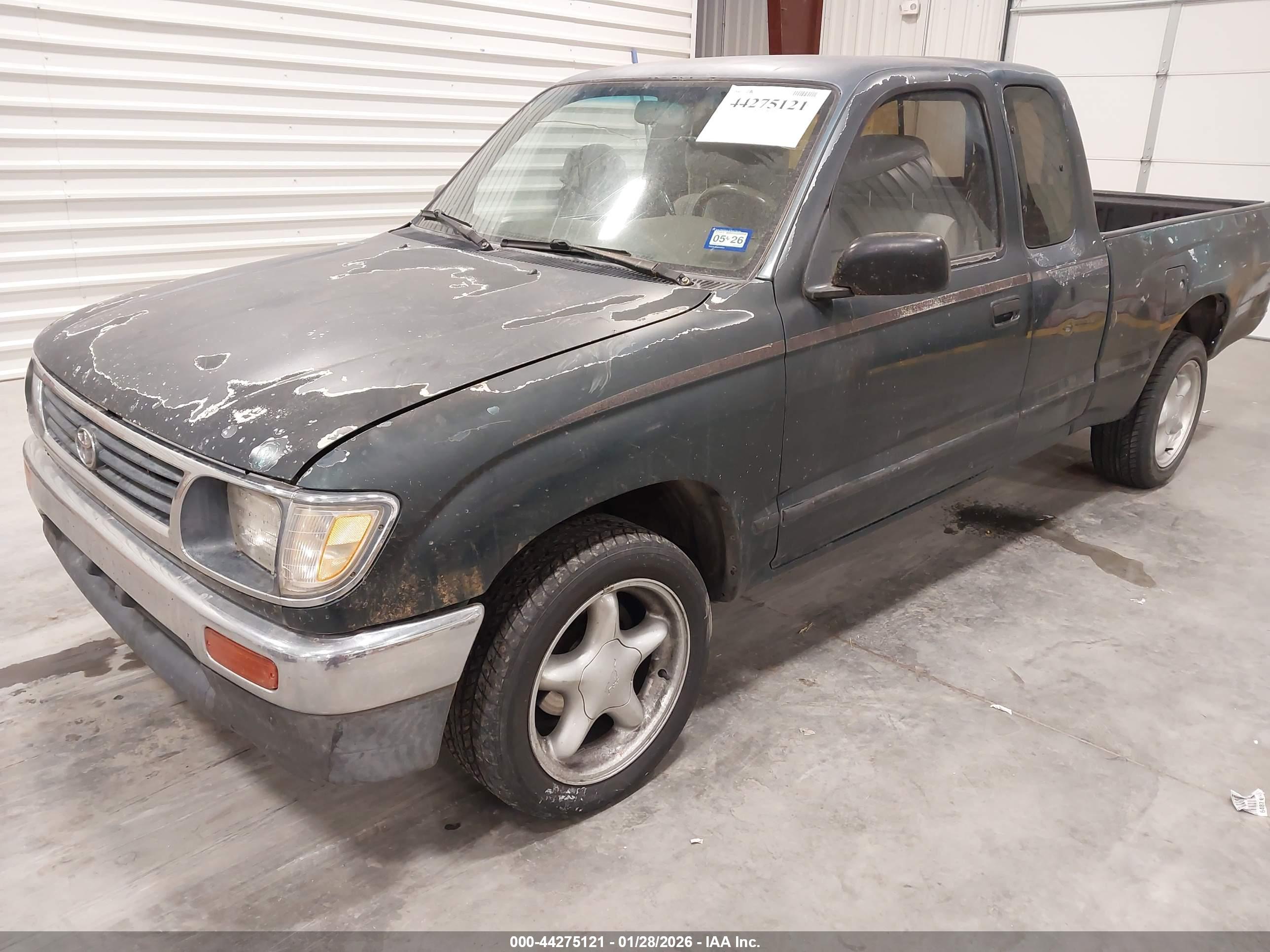 TOYOTA TACOMA image 2
