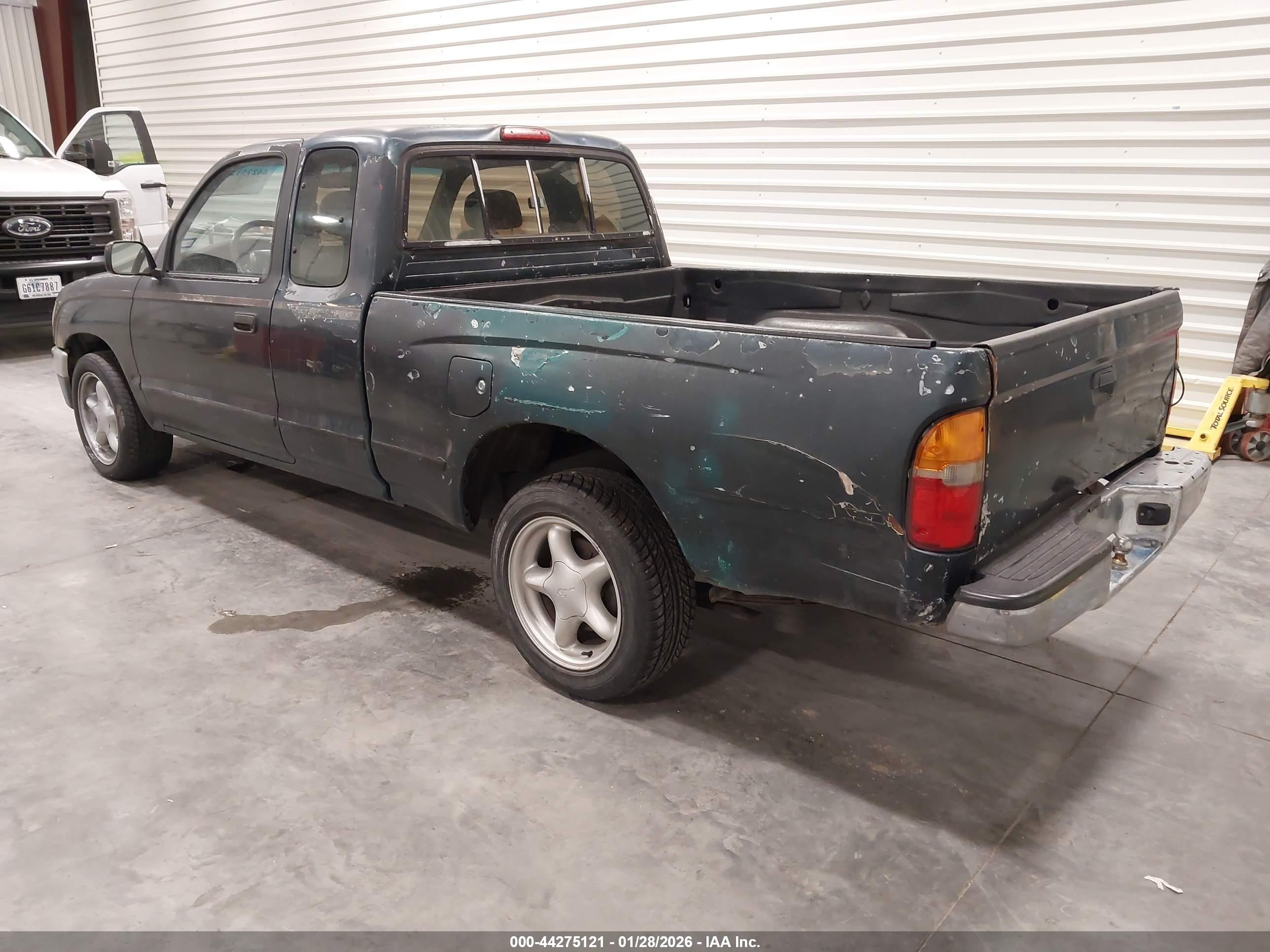 TOYOTA TACOMA image 3