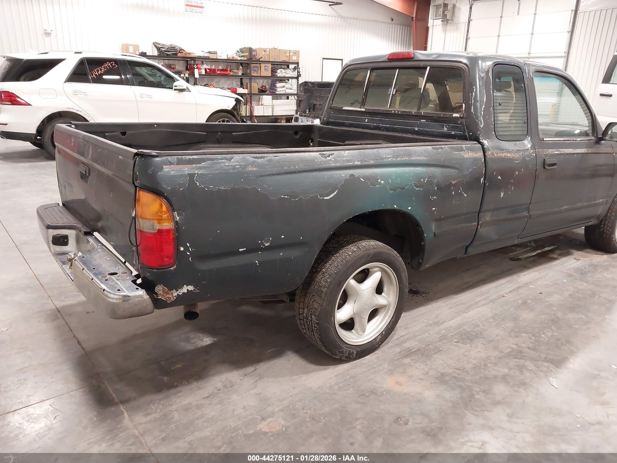 TOYOTA TACOMA image 4