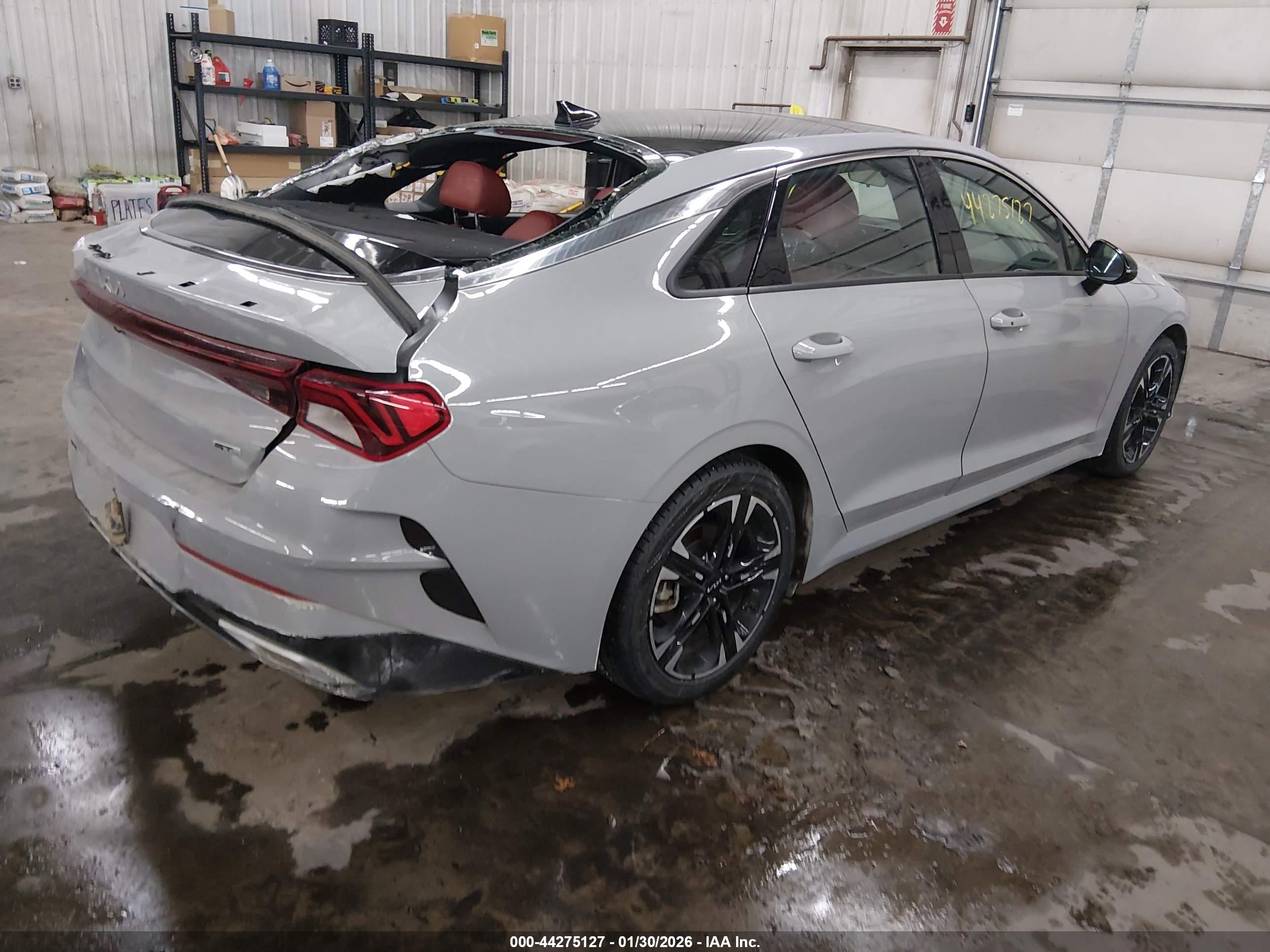 KIA K5 image 4