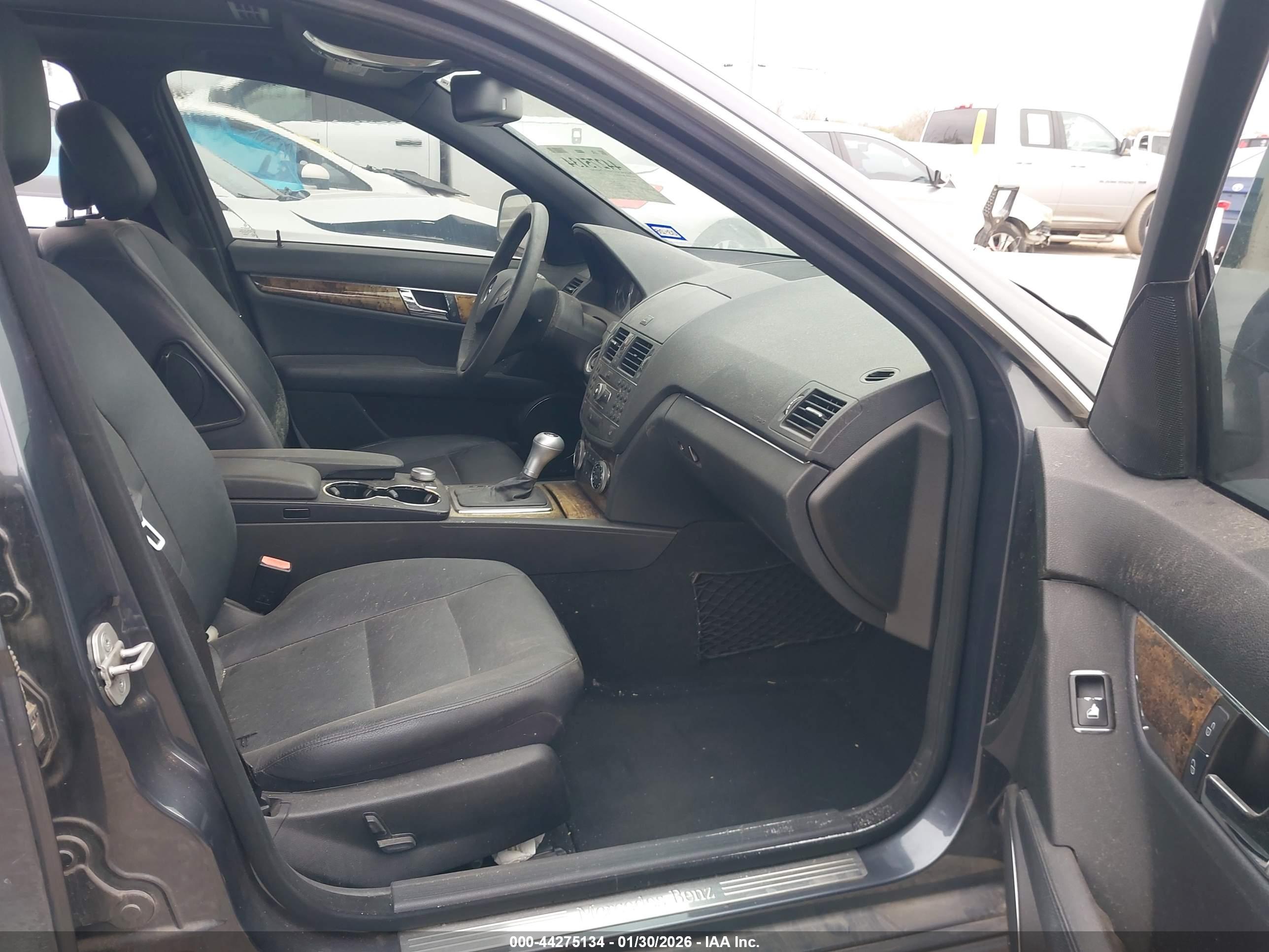 MERCEDES-BENZ C image 5
