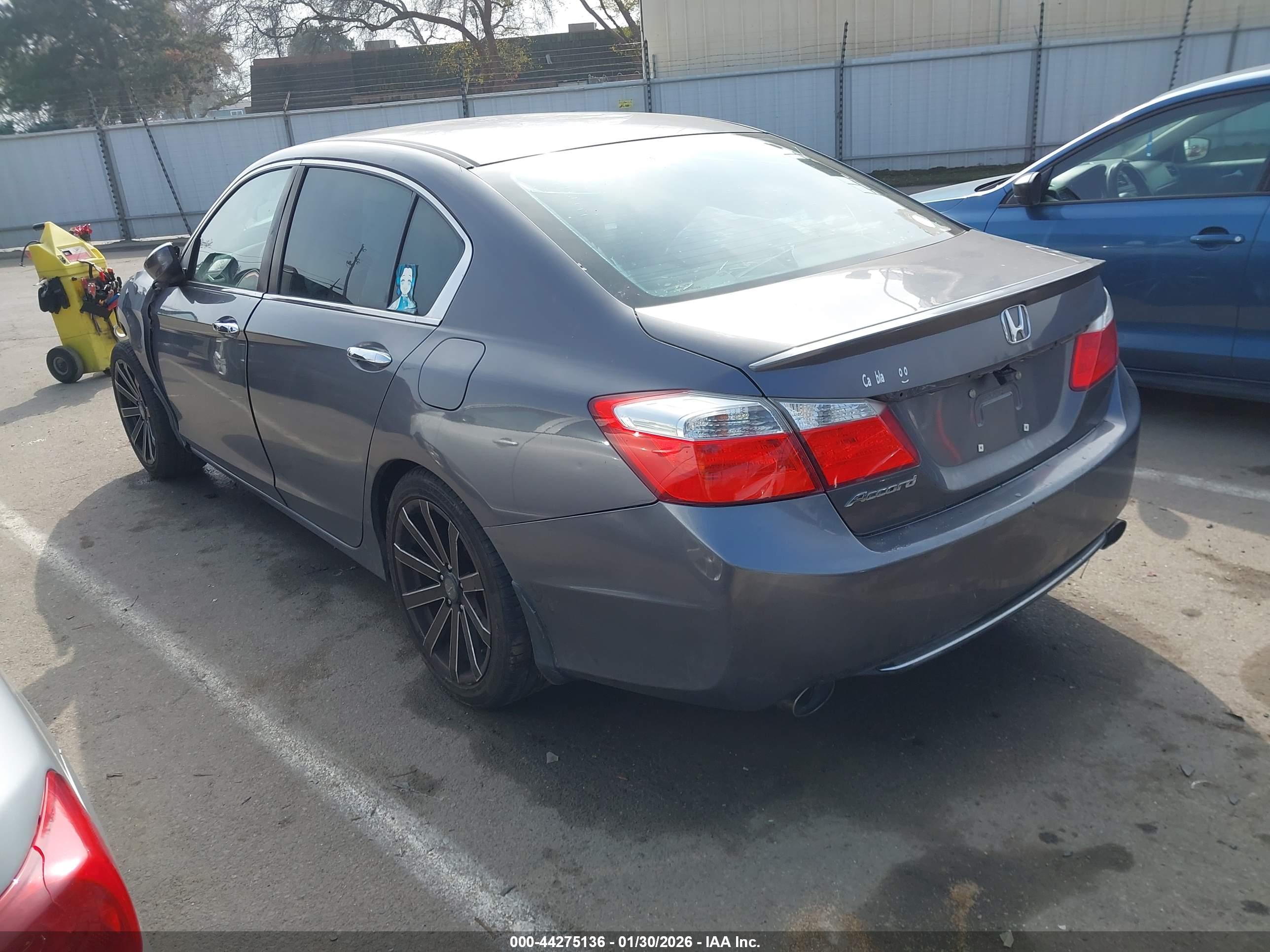 HONDA ACCORD image 3