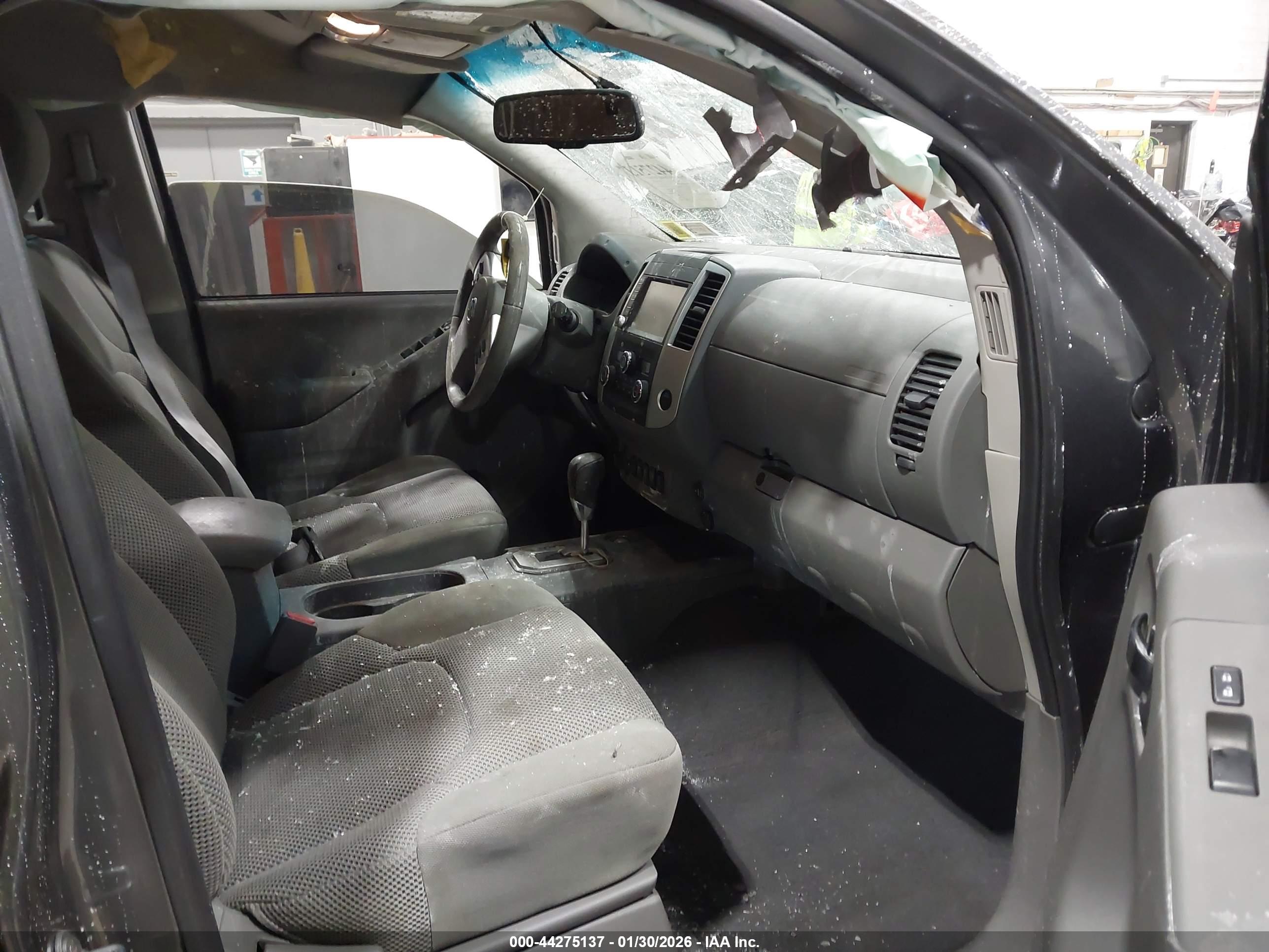 NISSAN FRONTIER image 5