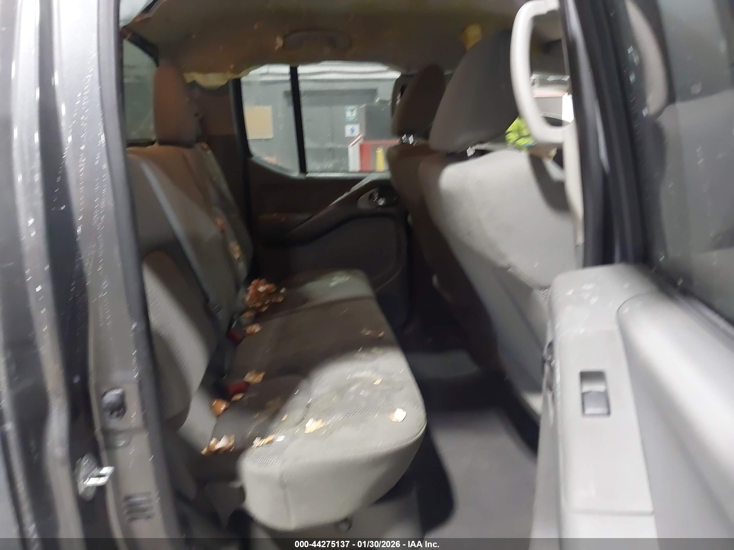 NISSAN FRONTIER image 8