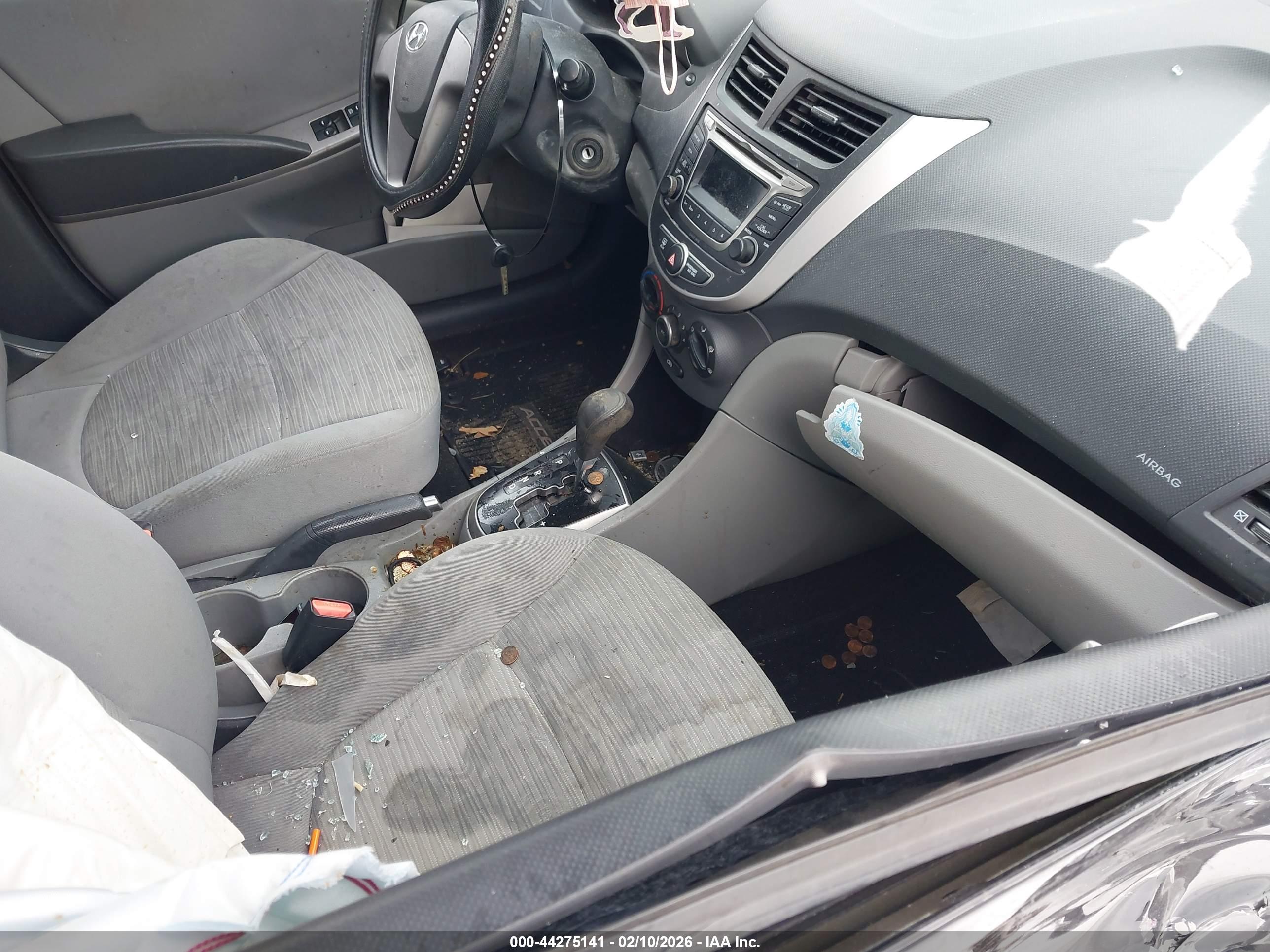 HYUNDAI ACCENT image 5