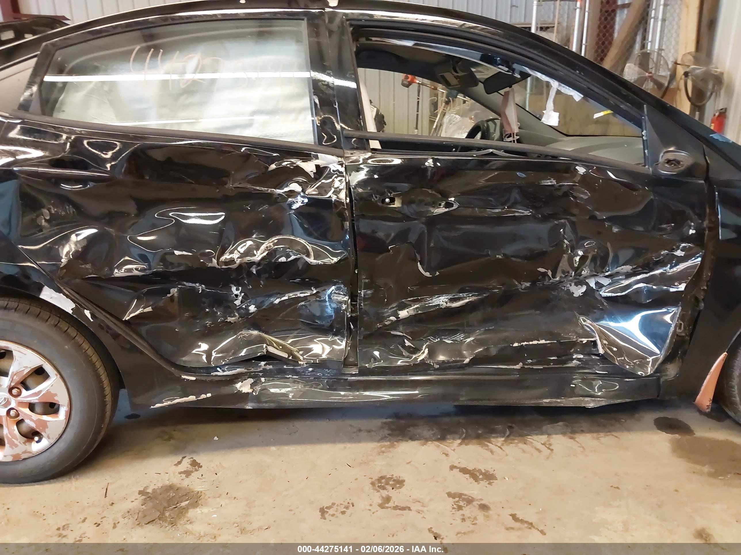 HYUNDAI ACCENT image 6