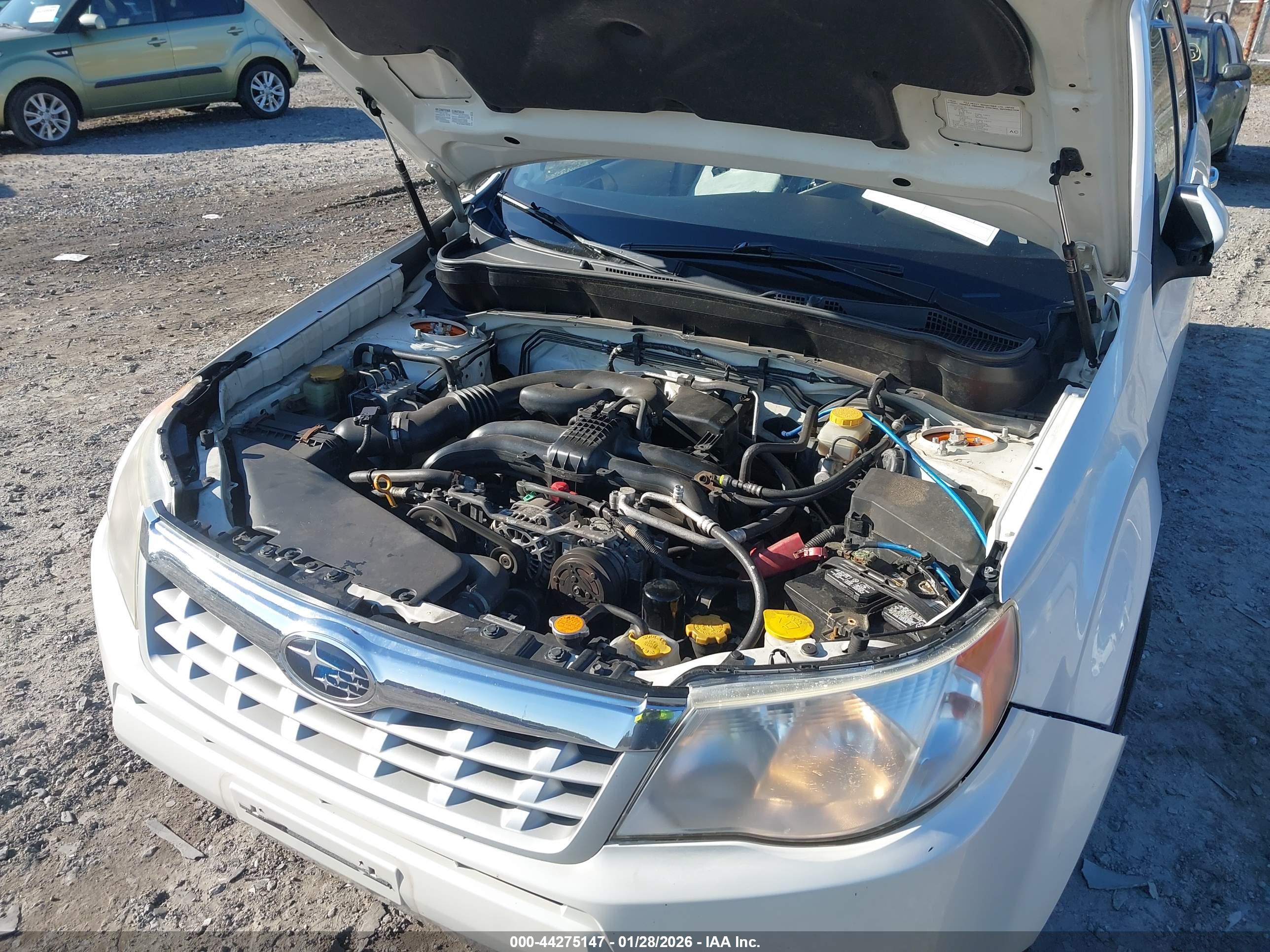 SUBARU FORESTER image 10