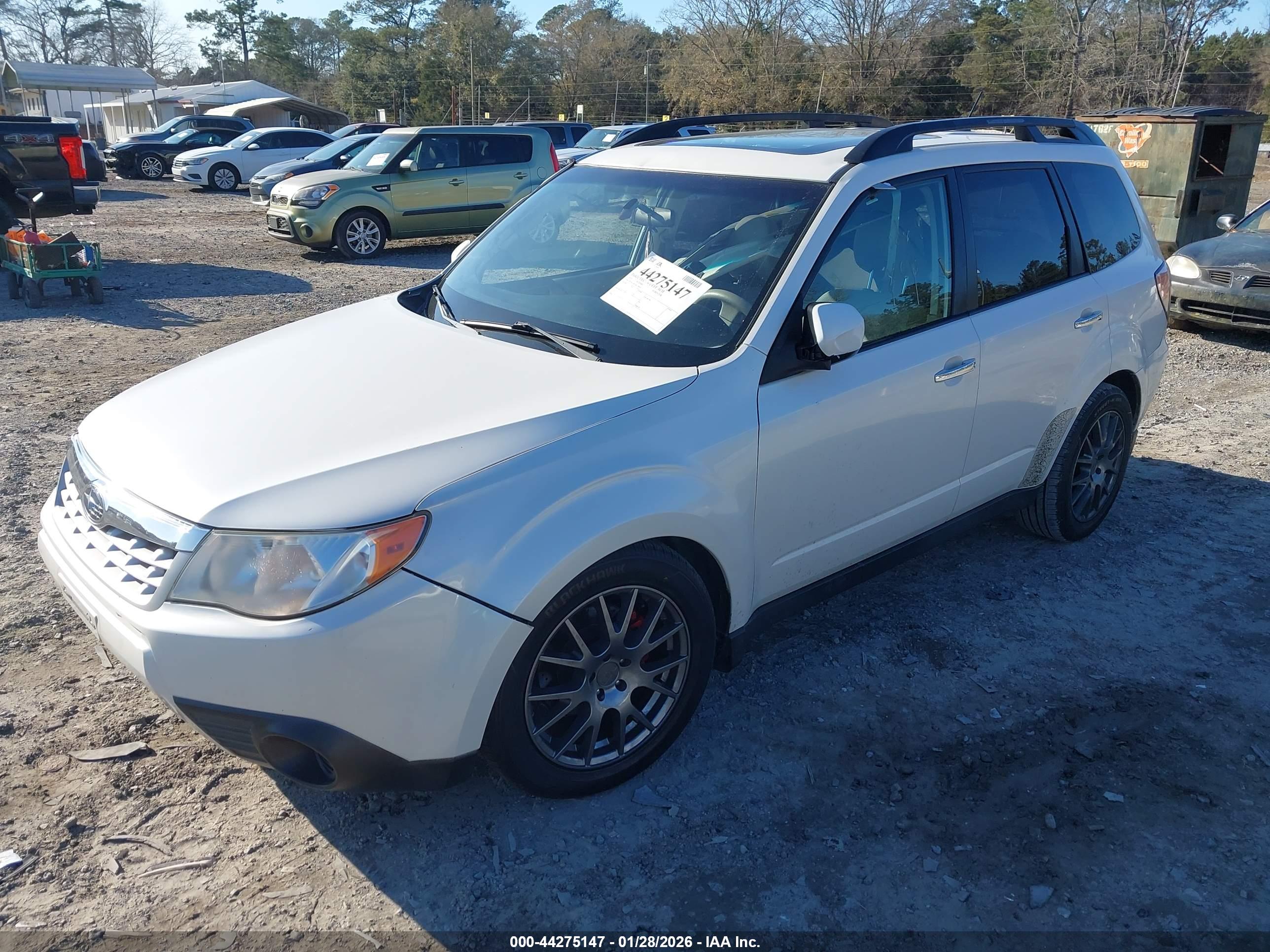 SUBARU FORESTER image 2