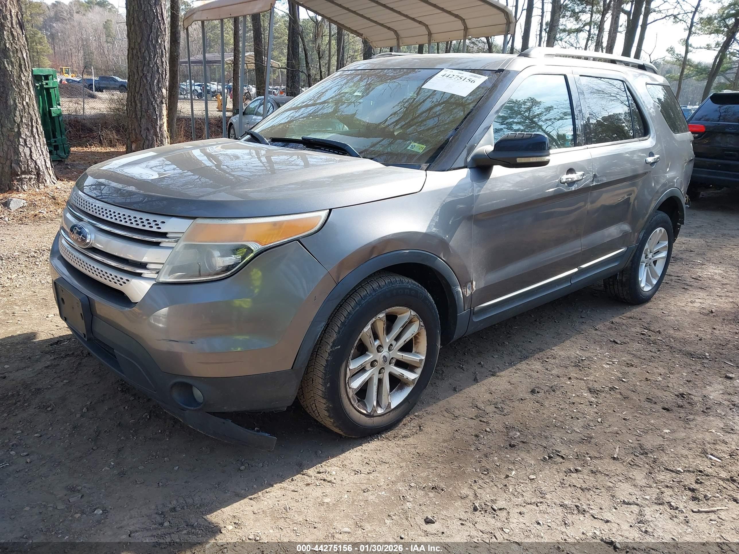 FORD EXPLORER image 2