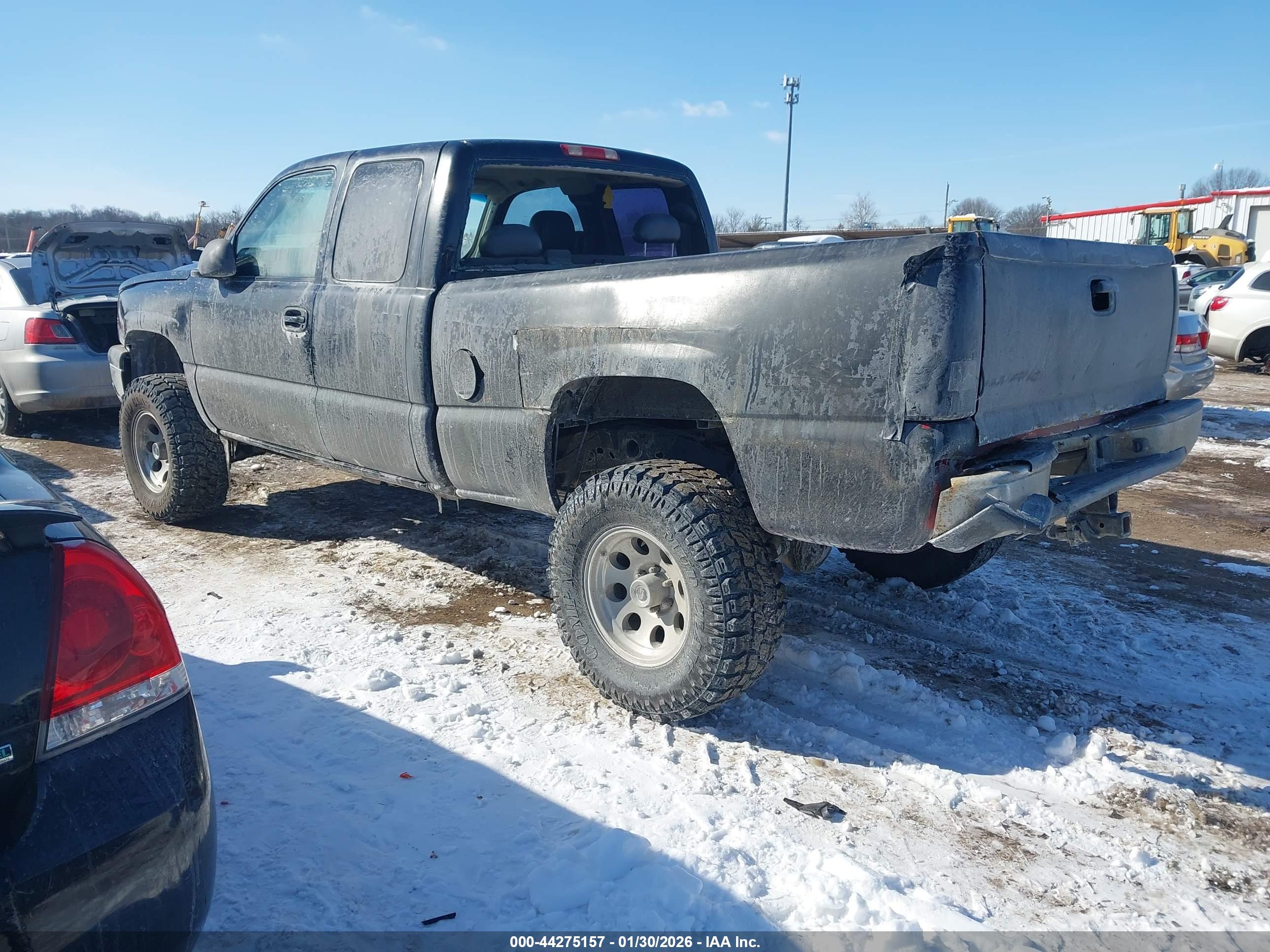 CHEVROLET SILVERADO image 3